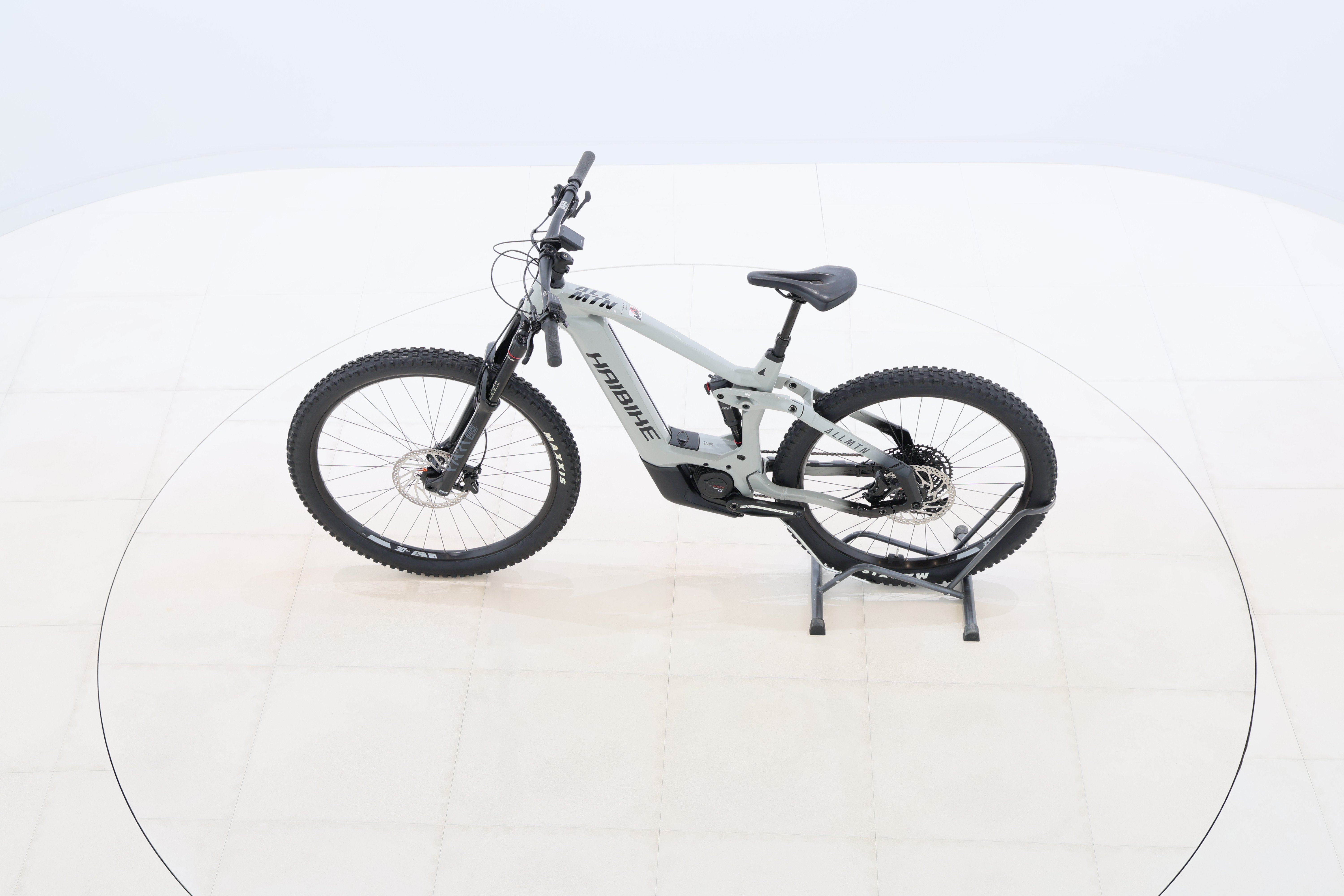 c4a7d130-c192-4196-87d2-7836a9d690cd