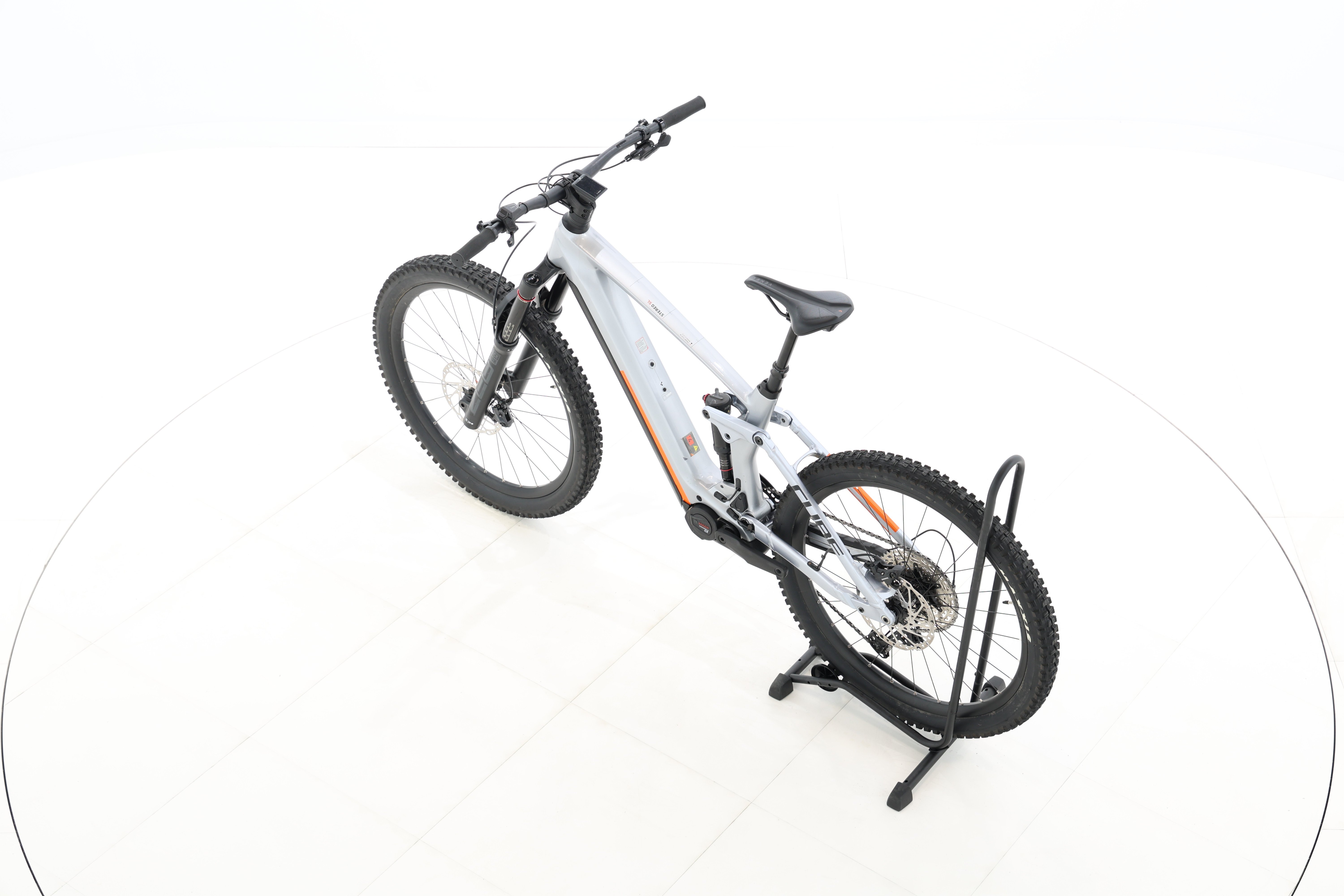 d966dfa4-c5d4-4088-81e2-0ecfe5a55281