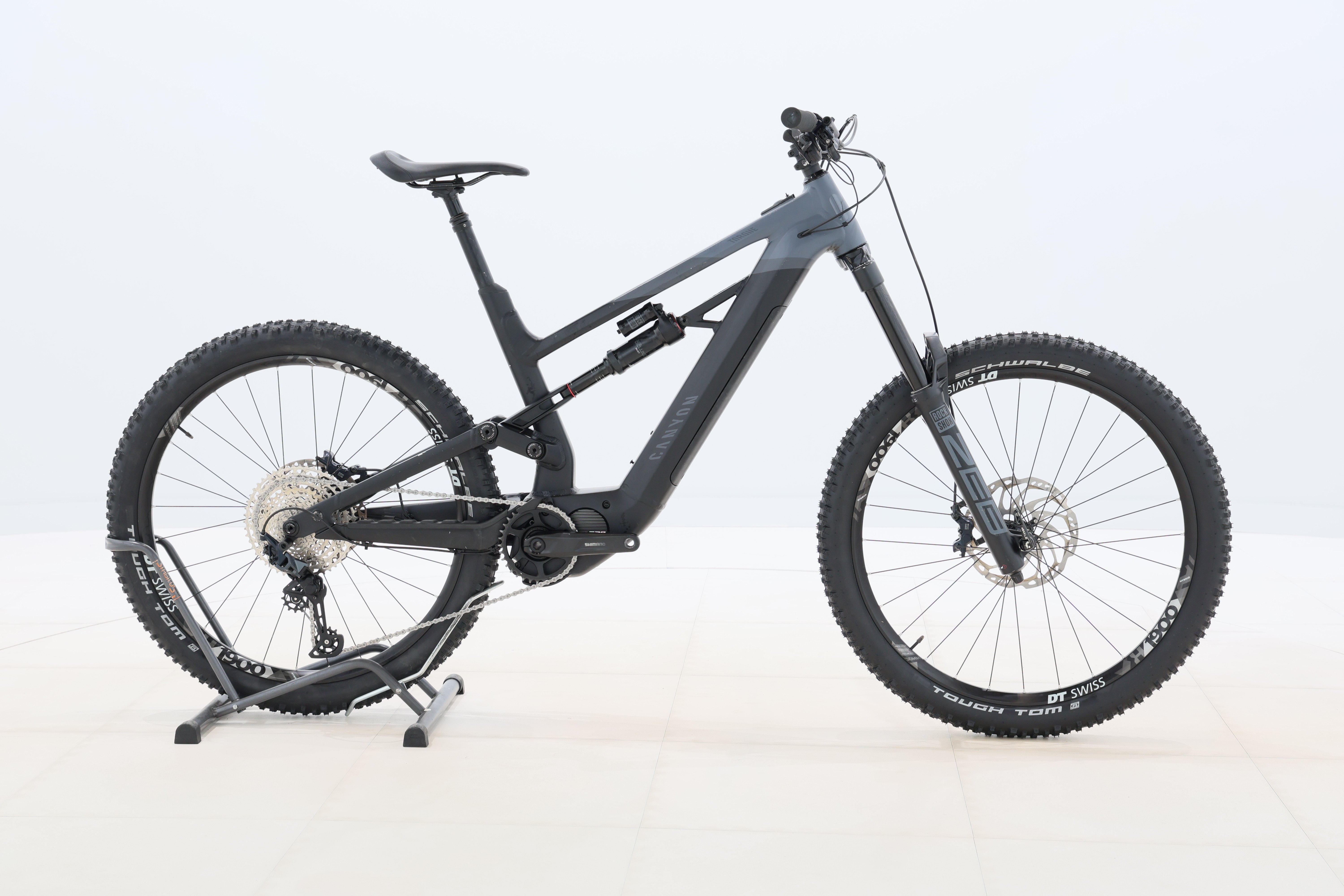 16dbec28-5b73-41fb-9316-921e46f752c4