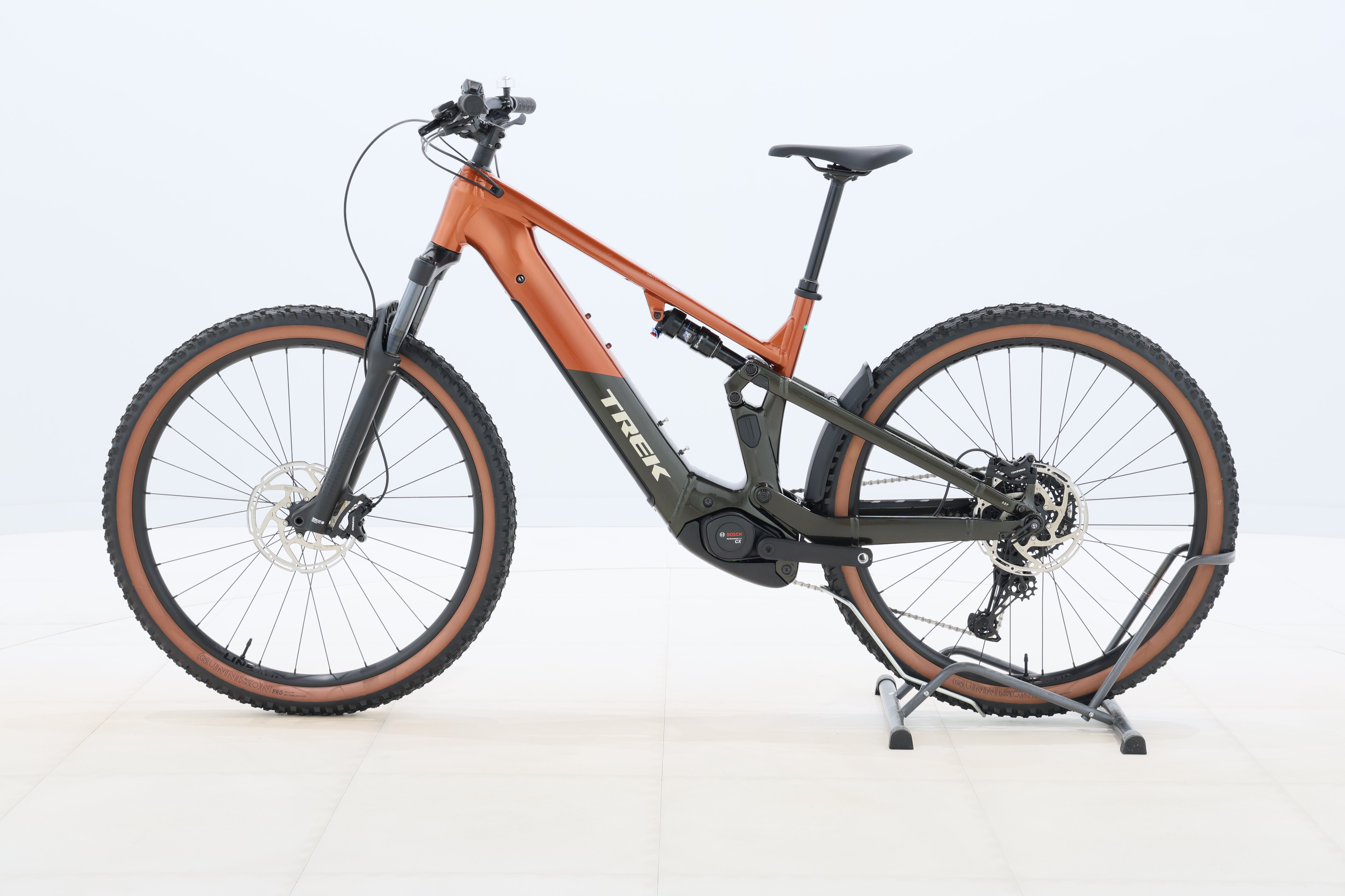 d8621724-8eb3-4c00-8fd5-56a405e19604