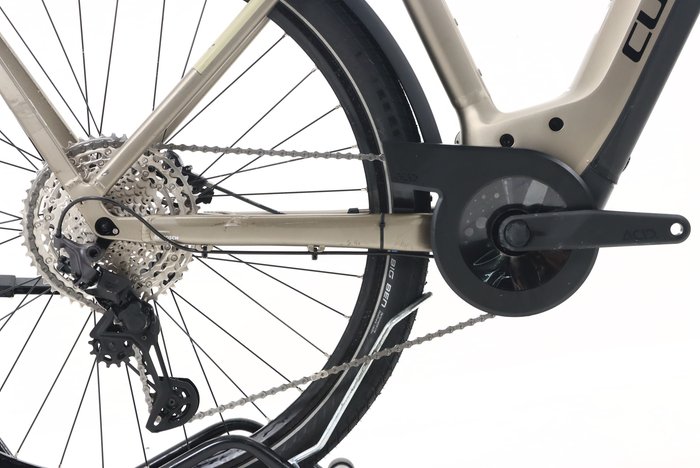 Cube KATHMANDU HYBRID PRO 750 2024