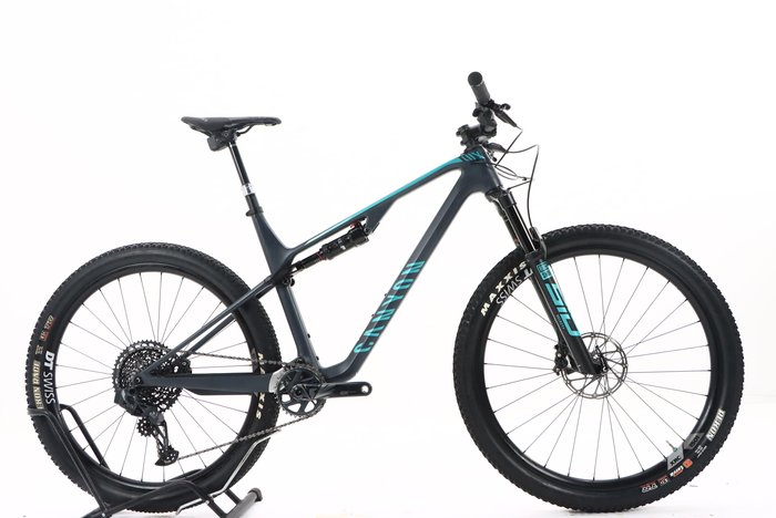 Canyon LUX TRAIL CF 8 2022