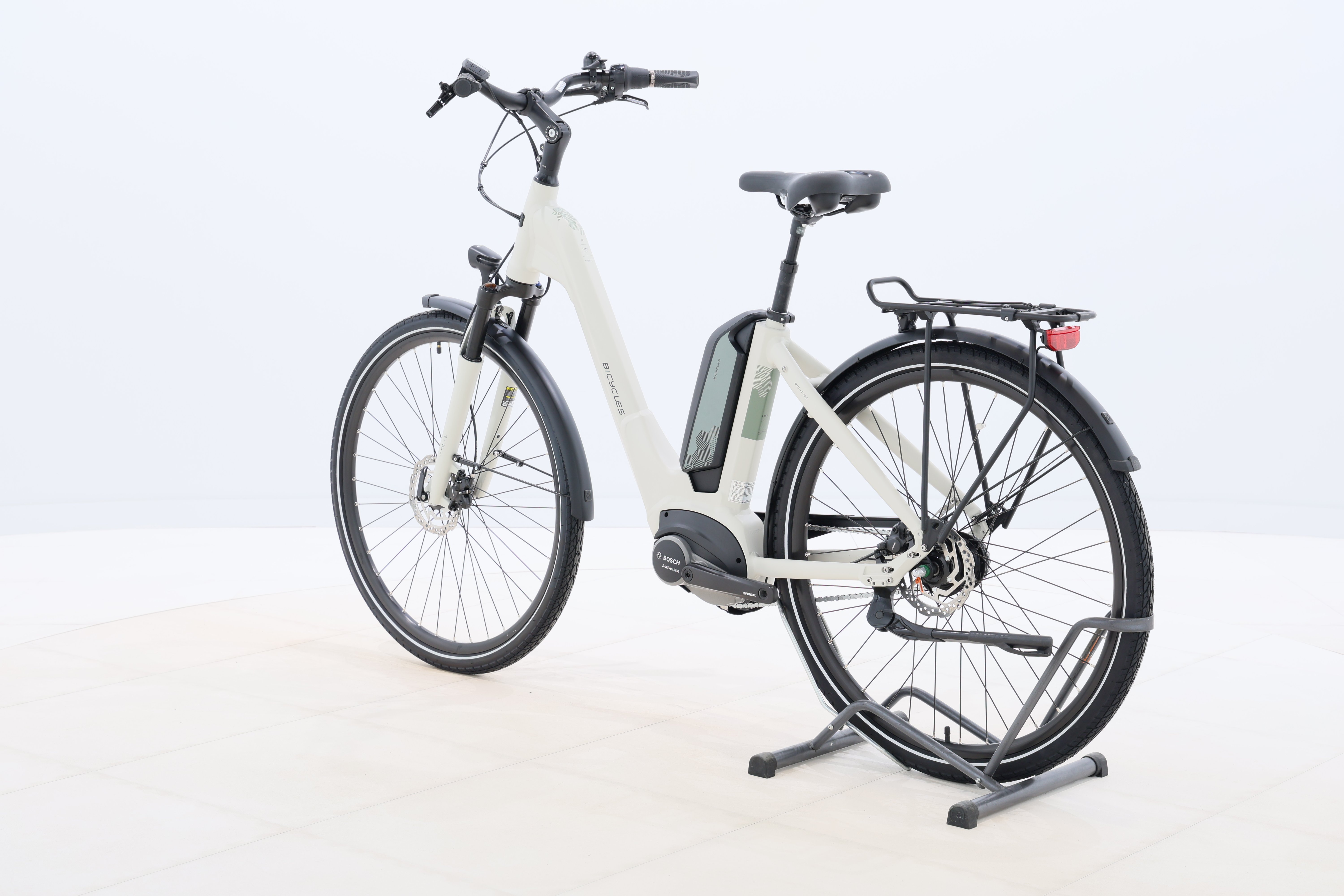 e55b6eb7-5fab-45ab-a4e9-648a9add4ec2