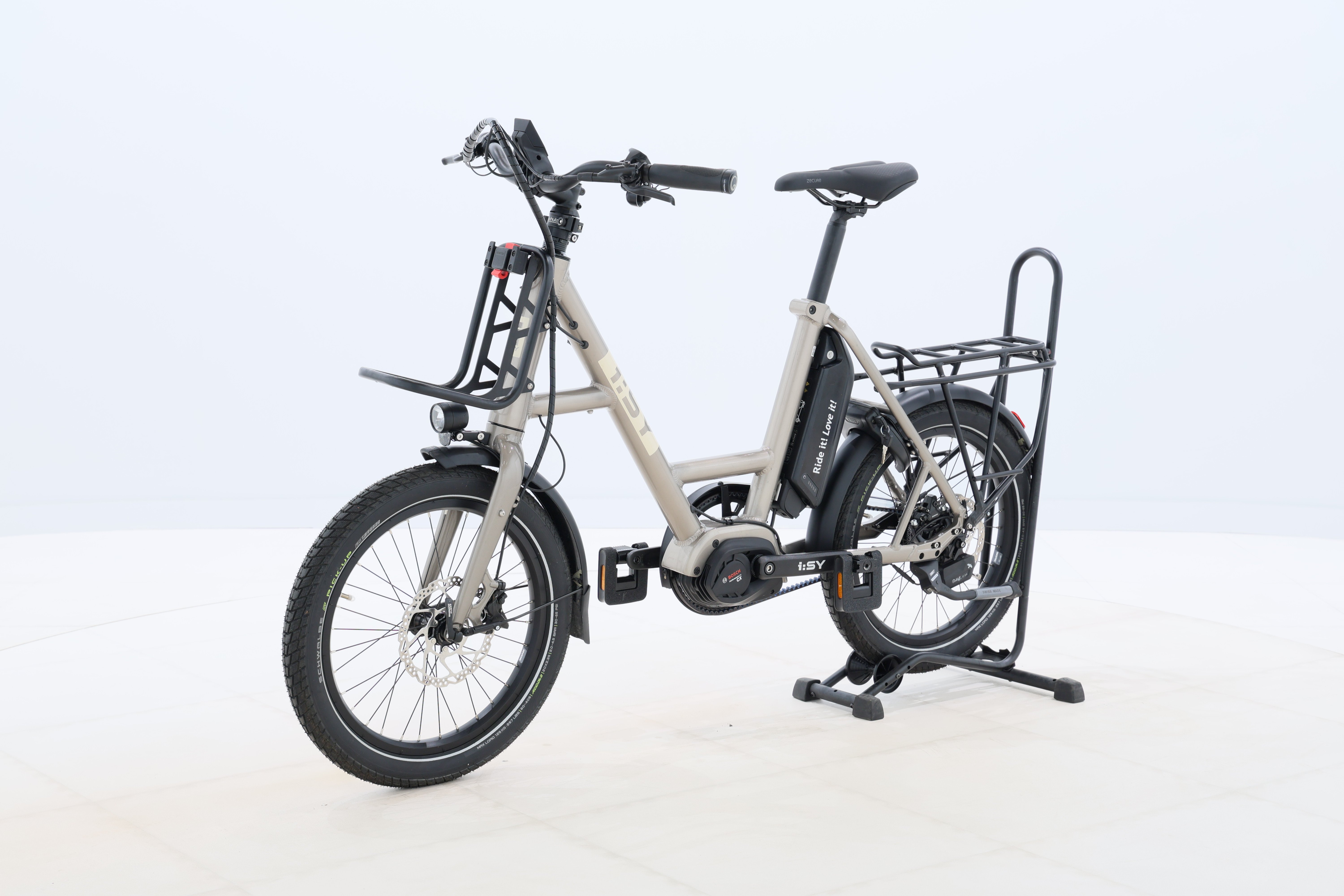 3bb1c854-4cfd-48cc-a819-c3380147c4c2