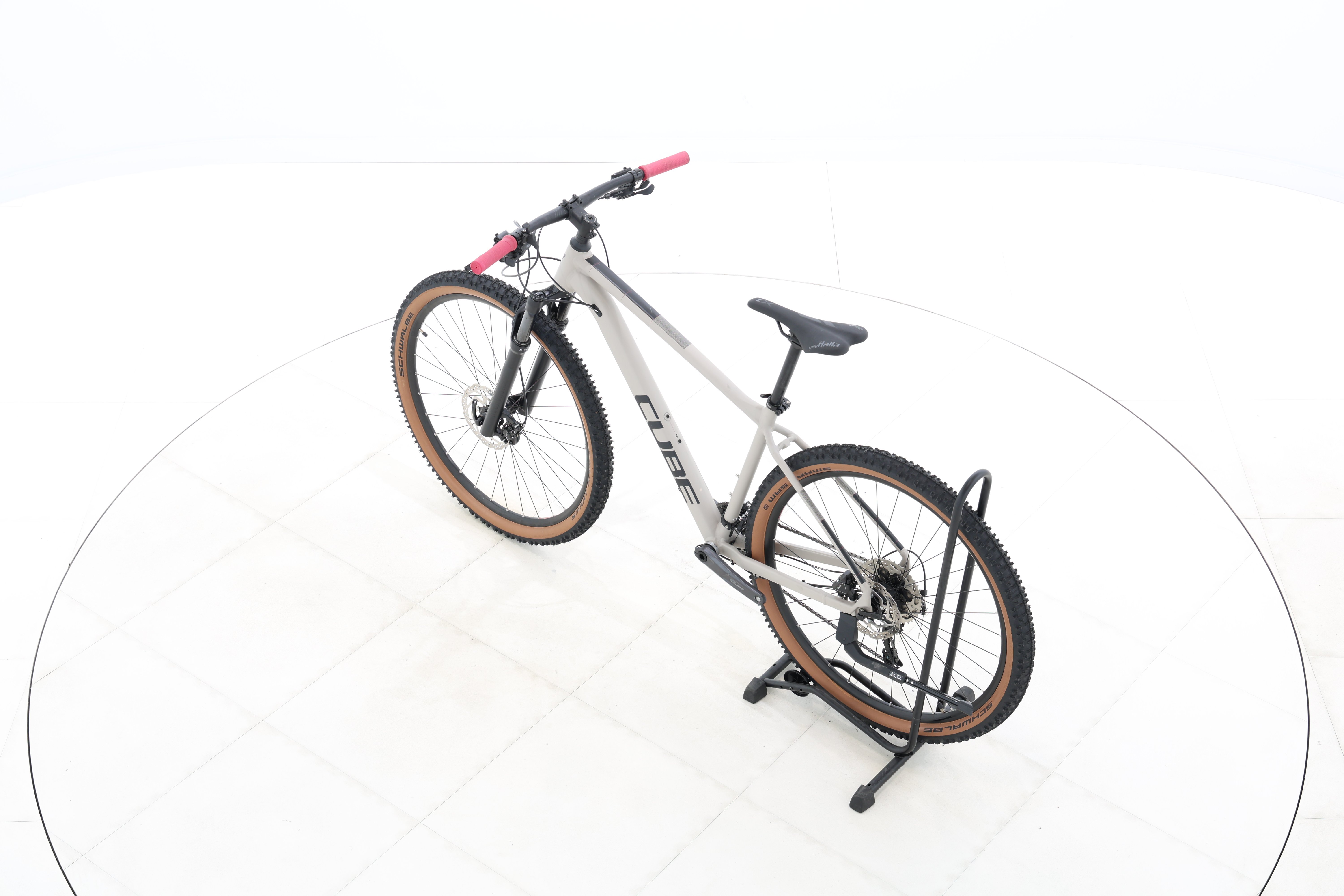 c2da9b43-6bdb-4048-a785-ac85edc91456