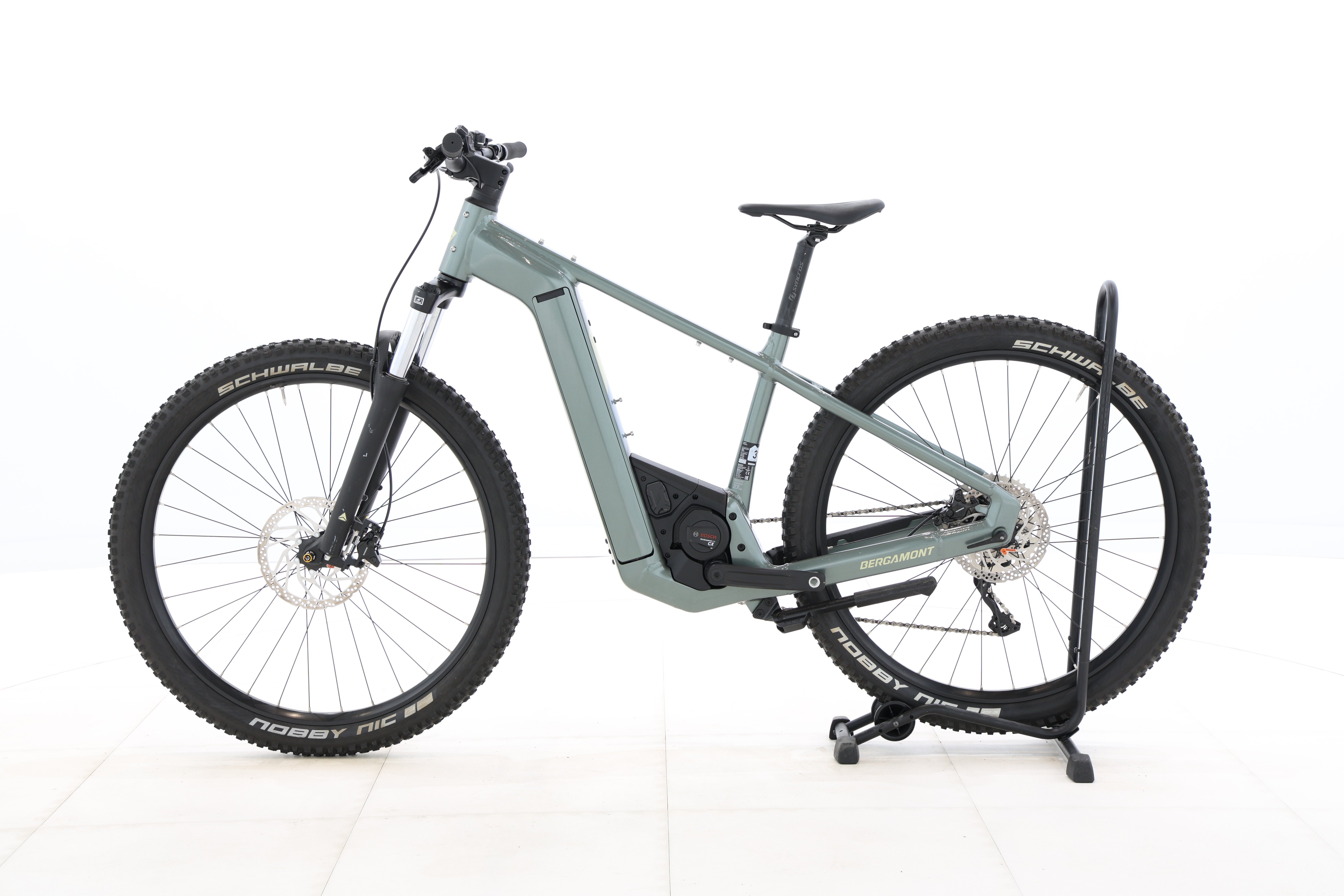 f4e0a827-a43e-4594-b55a-2ff0b3418900