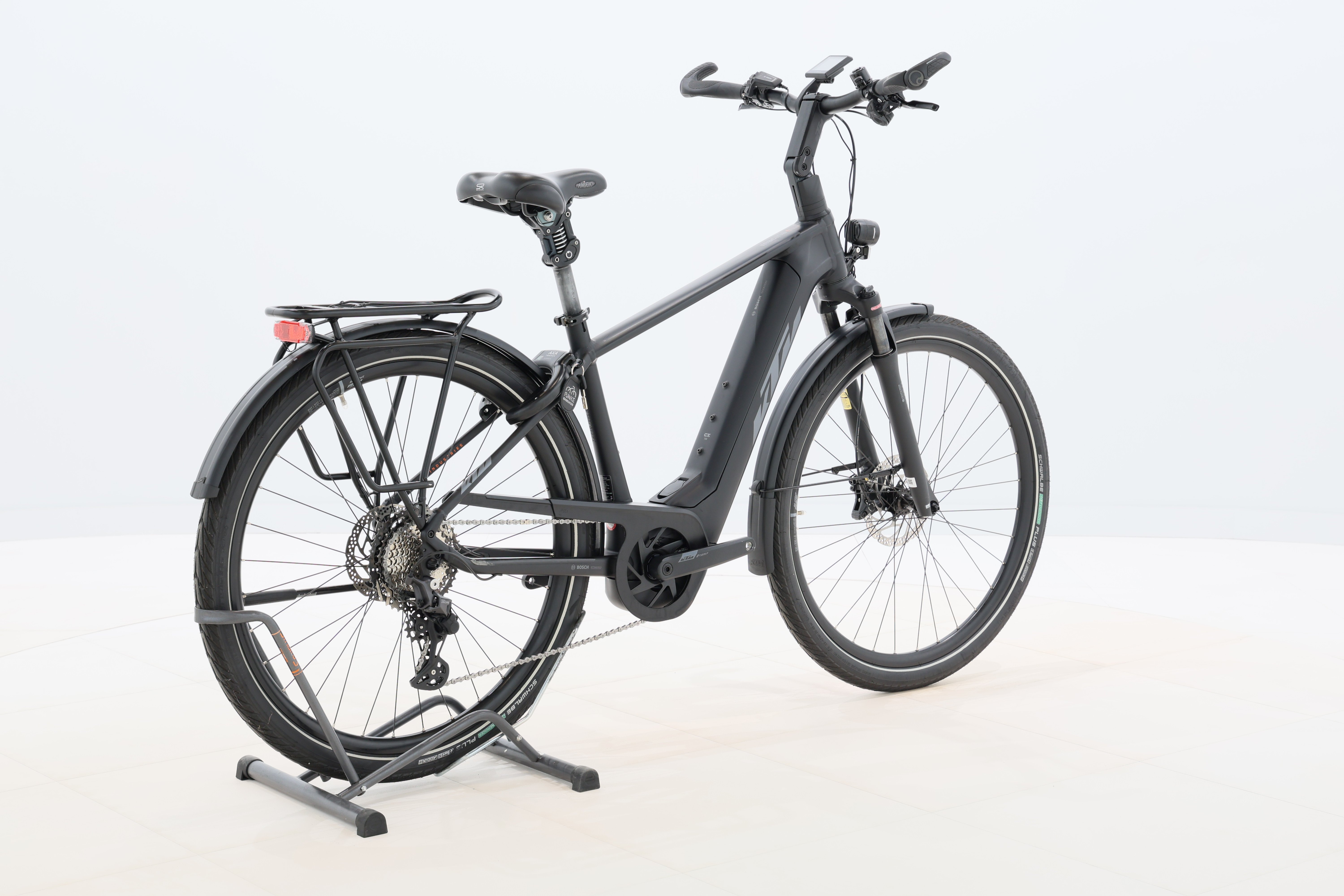 7b21debe-35d8-44b1-9d8d-38c36c6daf9a