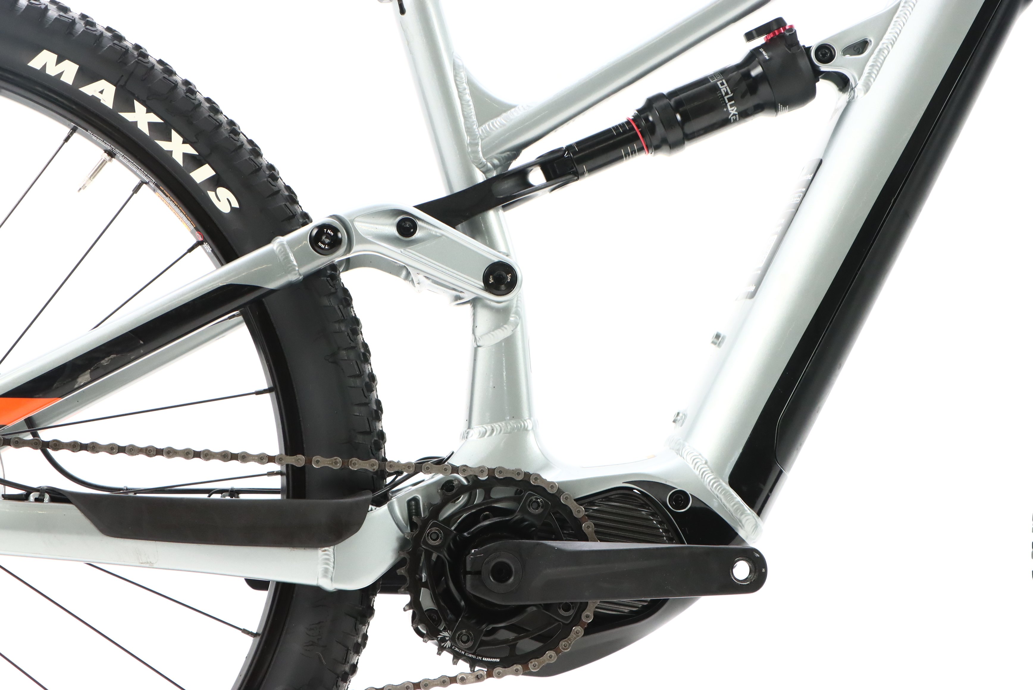 6aa53573-36a3-4b43-8d77-aa30518ad88c