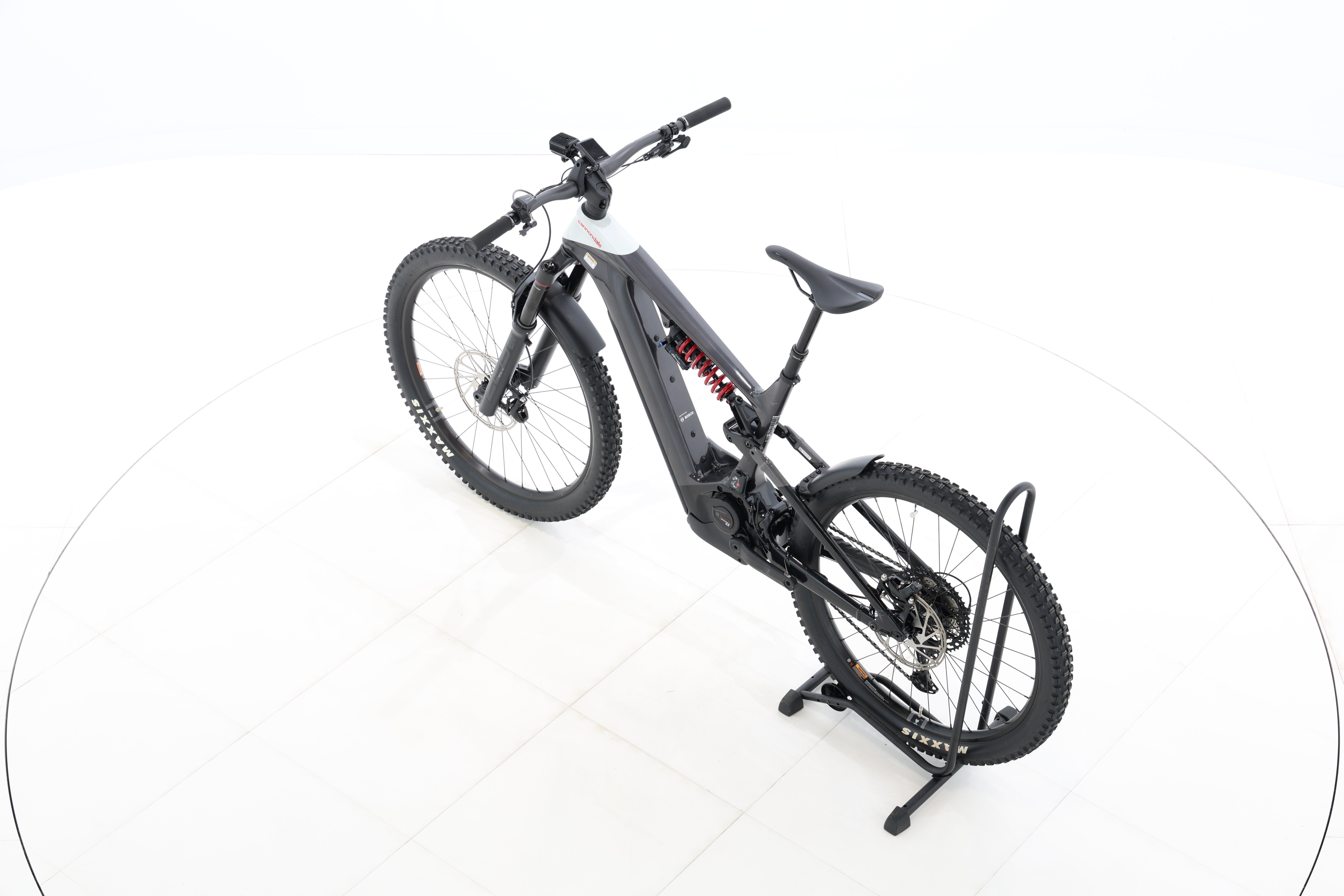 ccfefdff-e133-4703-9f69-838ab76c149a