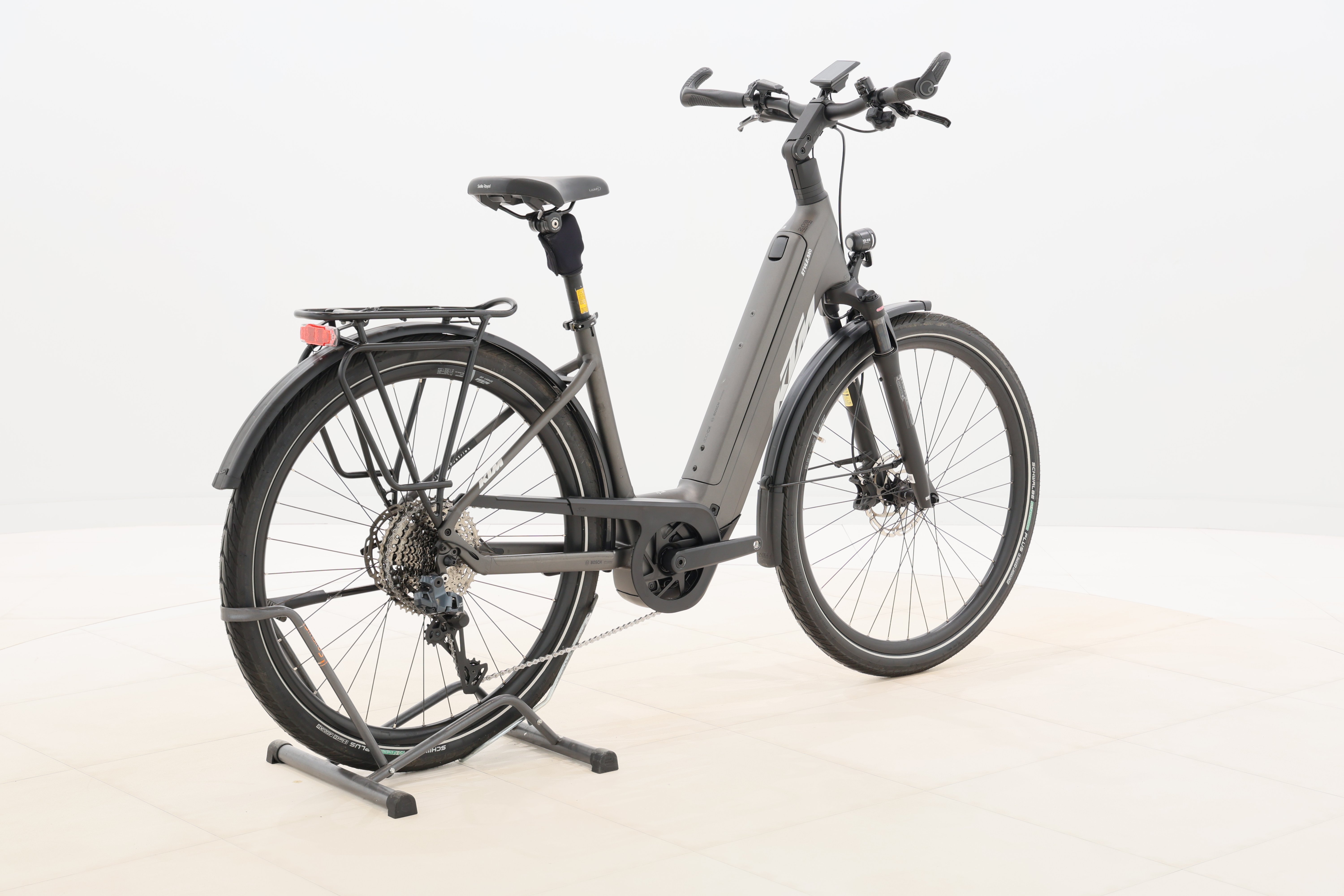 d258eedb-f8e2-4b61-93f8-5edfe9898096