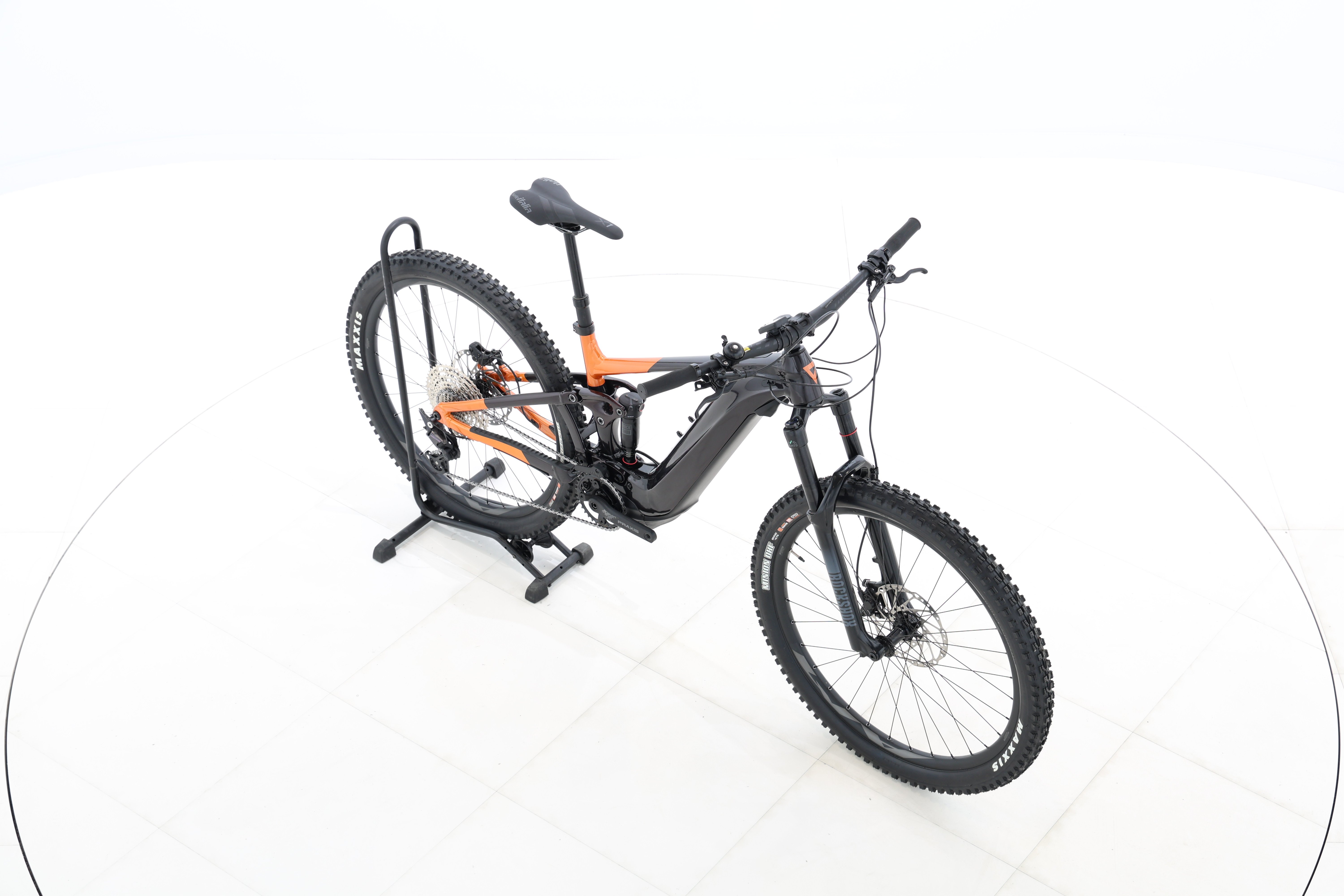 9e3605ac-07c4-4932-a2e9-f51ca1940985