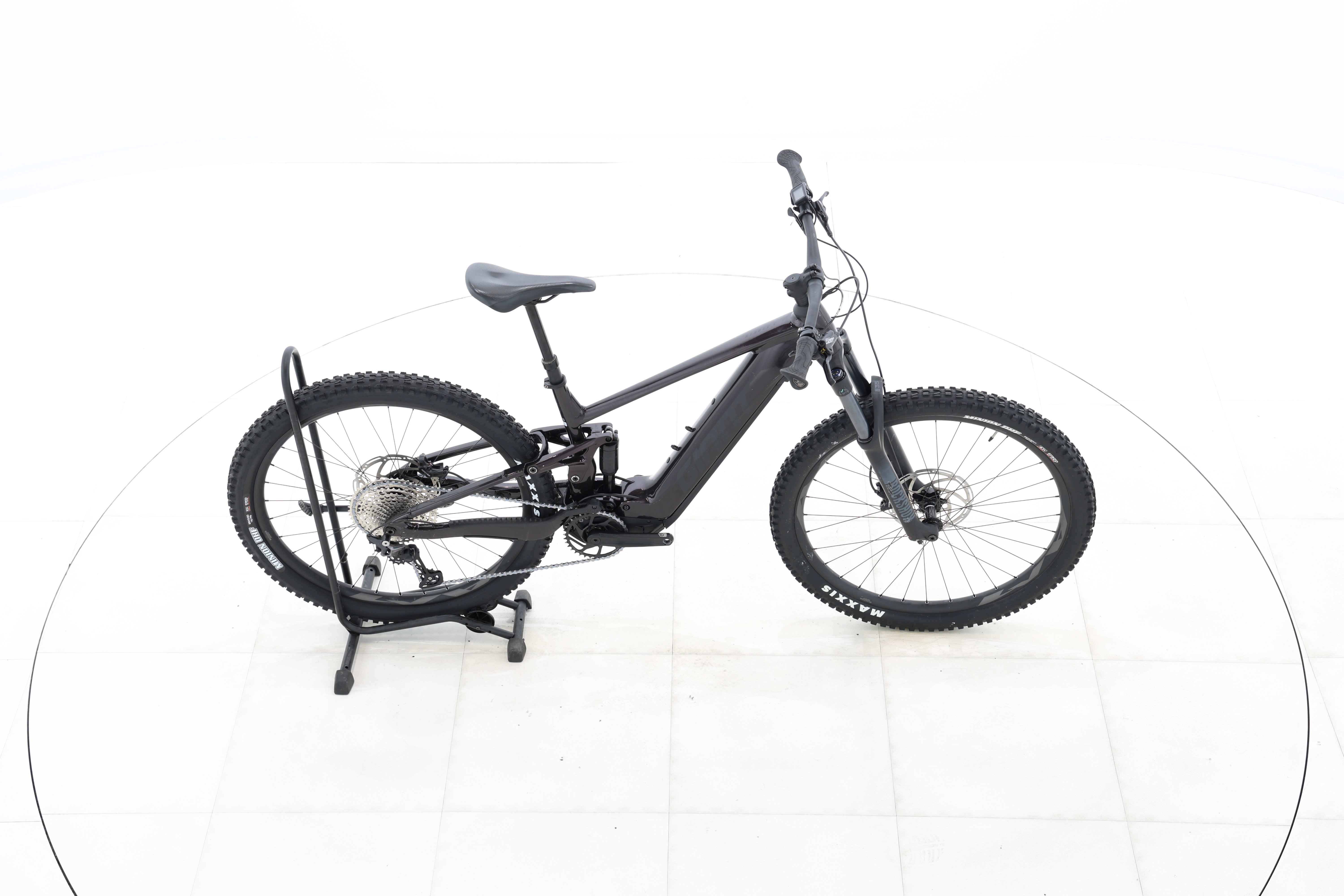 d9874fa9-cba4-4c0d-aef8-071bb6922414