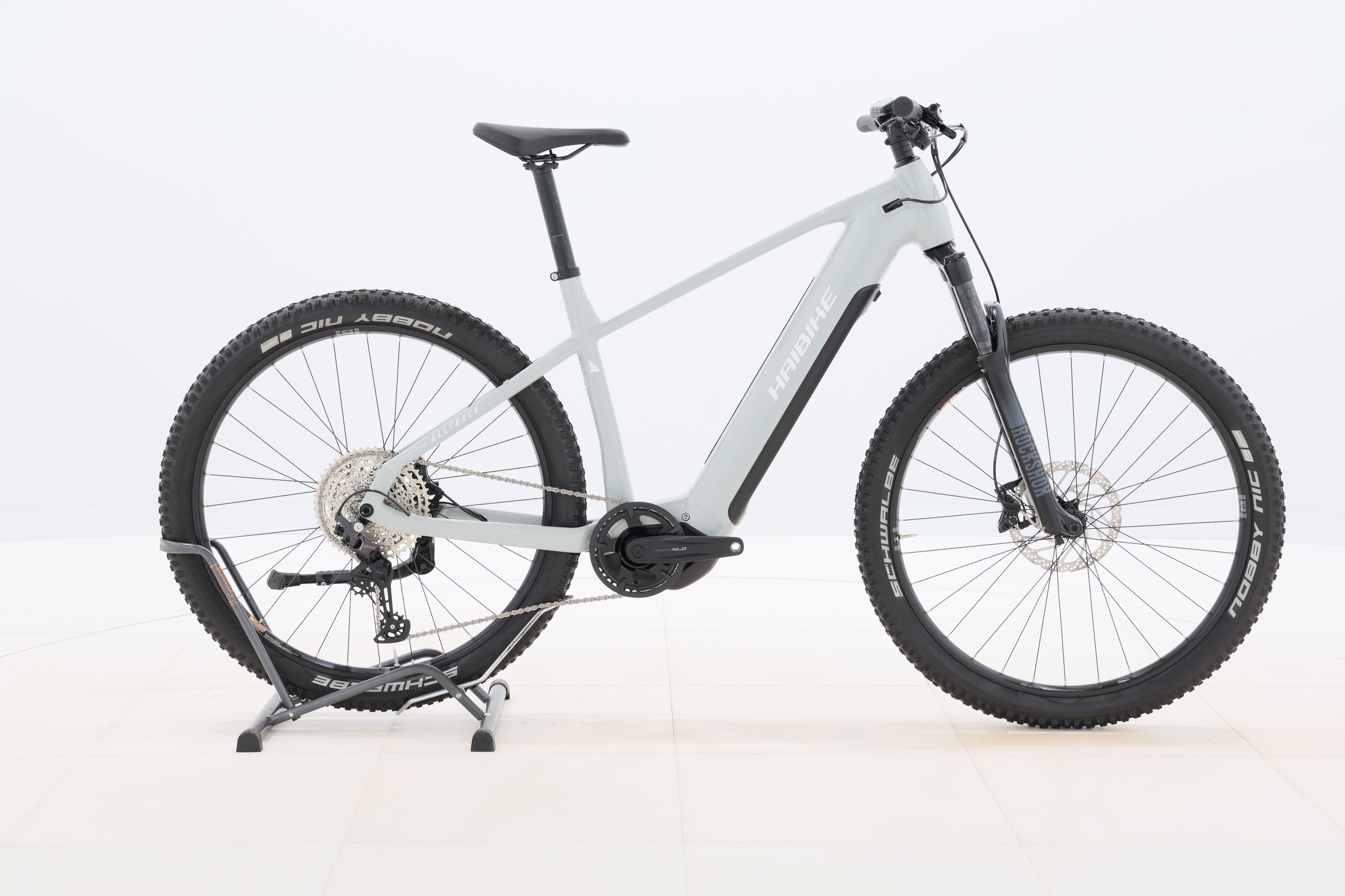 c78fcc49-cb9a-49f6-aa97-821396556de0