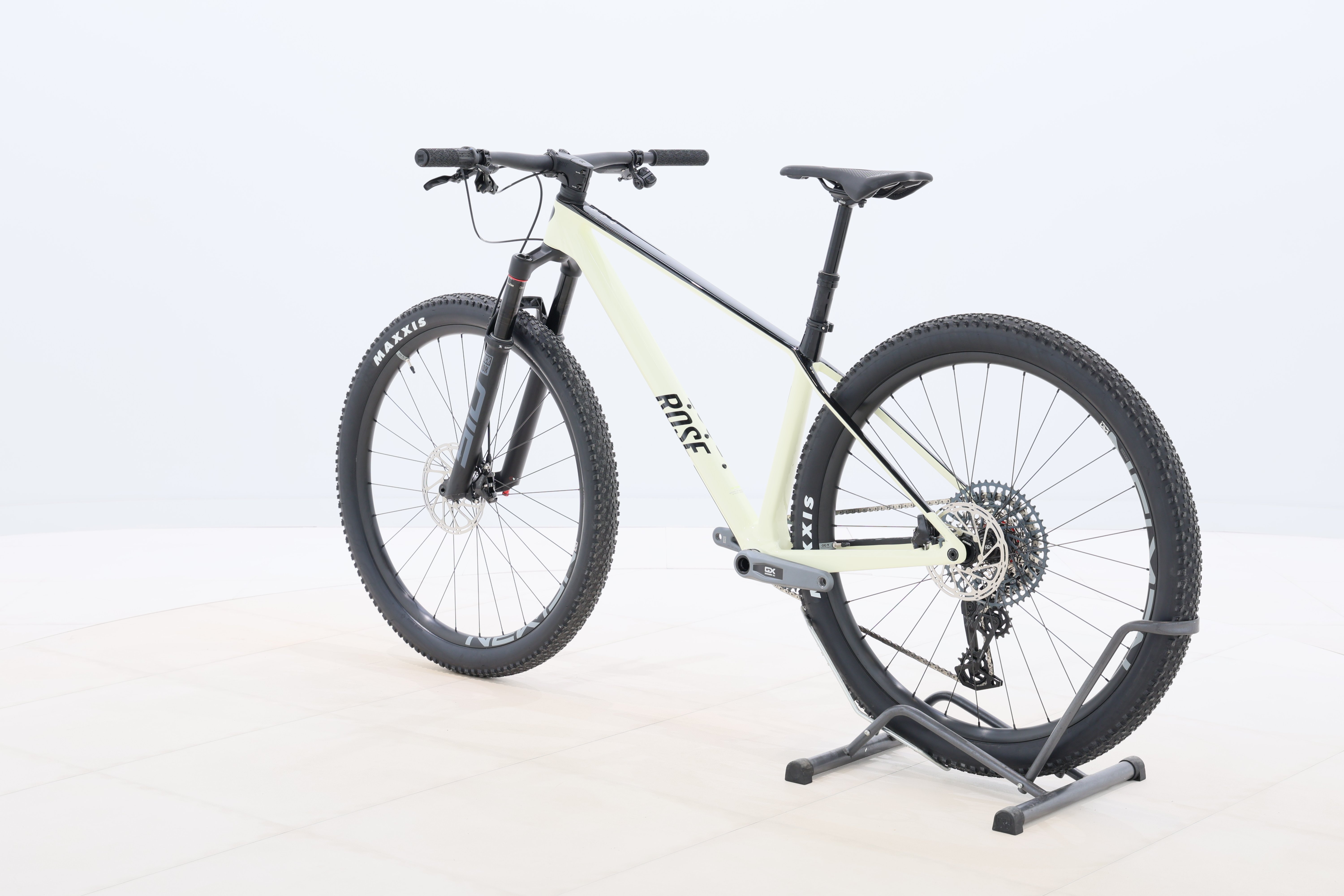 d773fc23-9e87-4ee2-8c2e-f453ee59c3d4