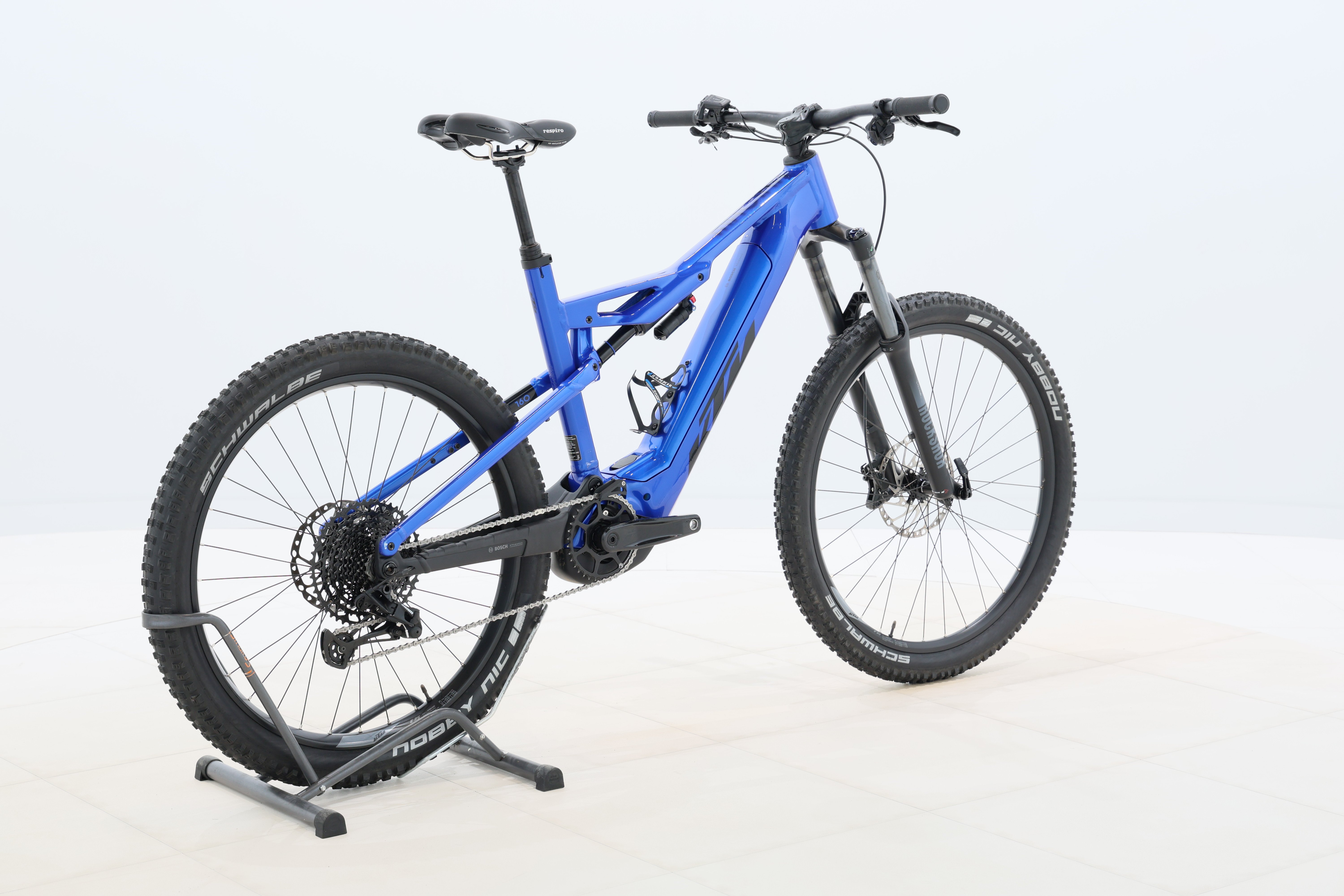 b4ab1319-f5fc-4123-a159-468d9258ab81