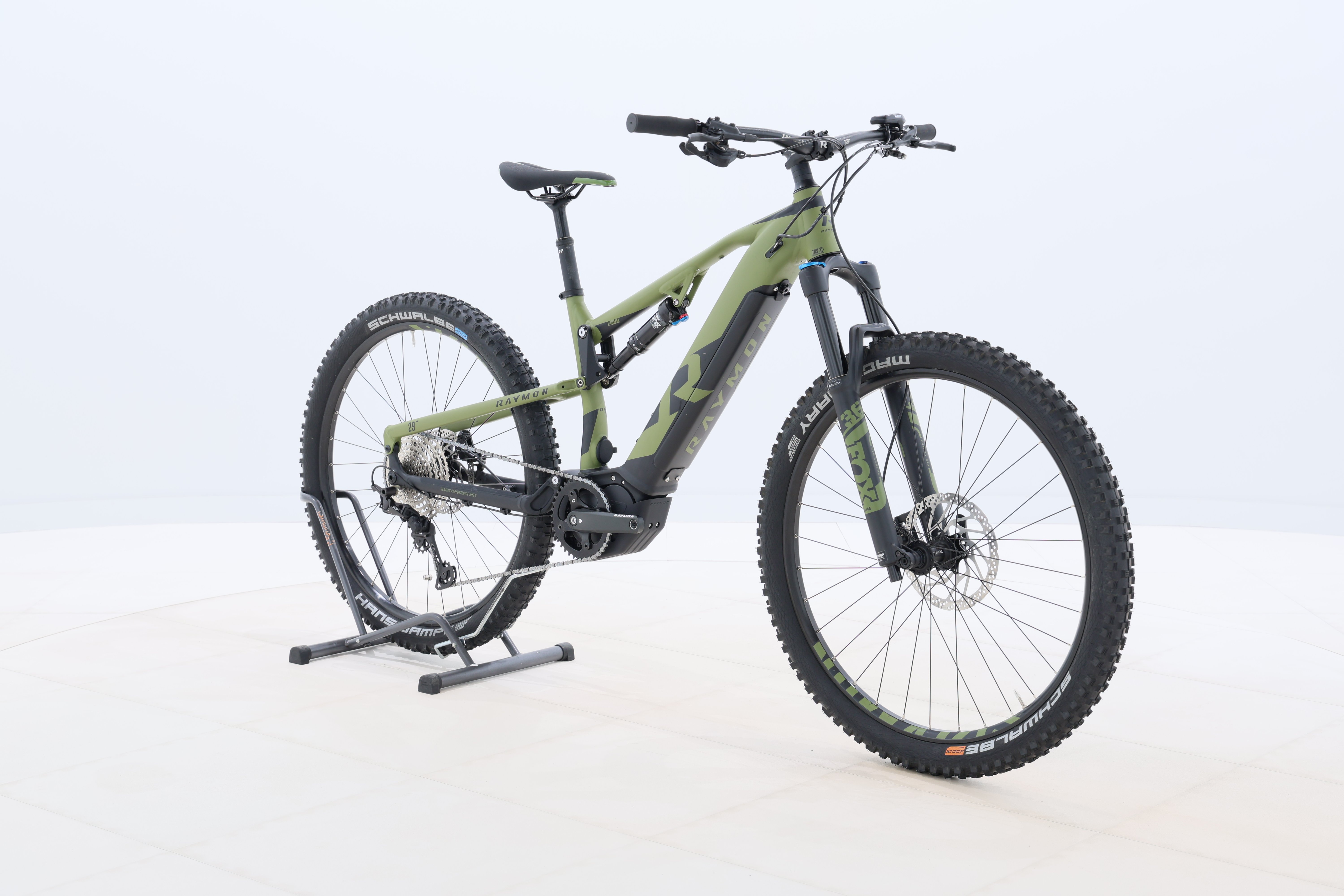 9ca96efb-c596-42b0-b1d0-e6db7bcb9628