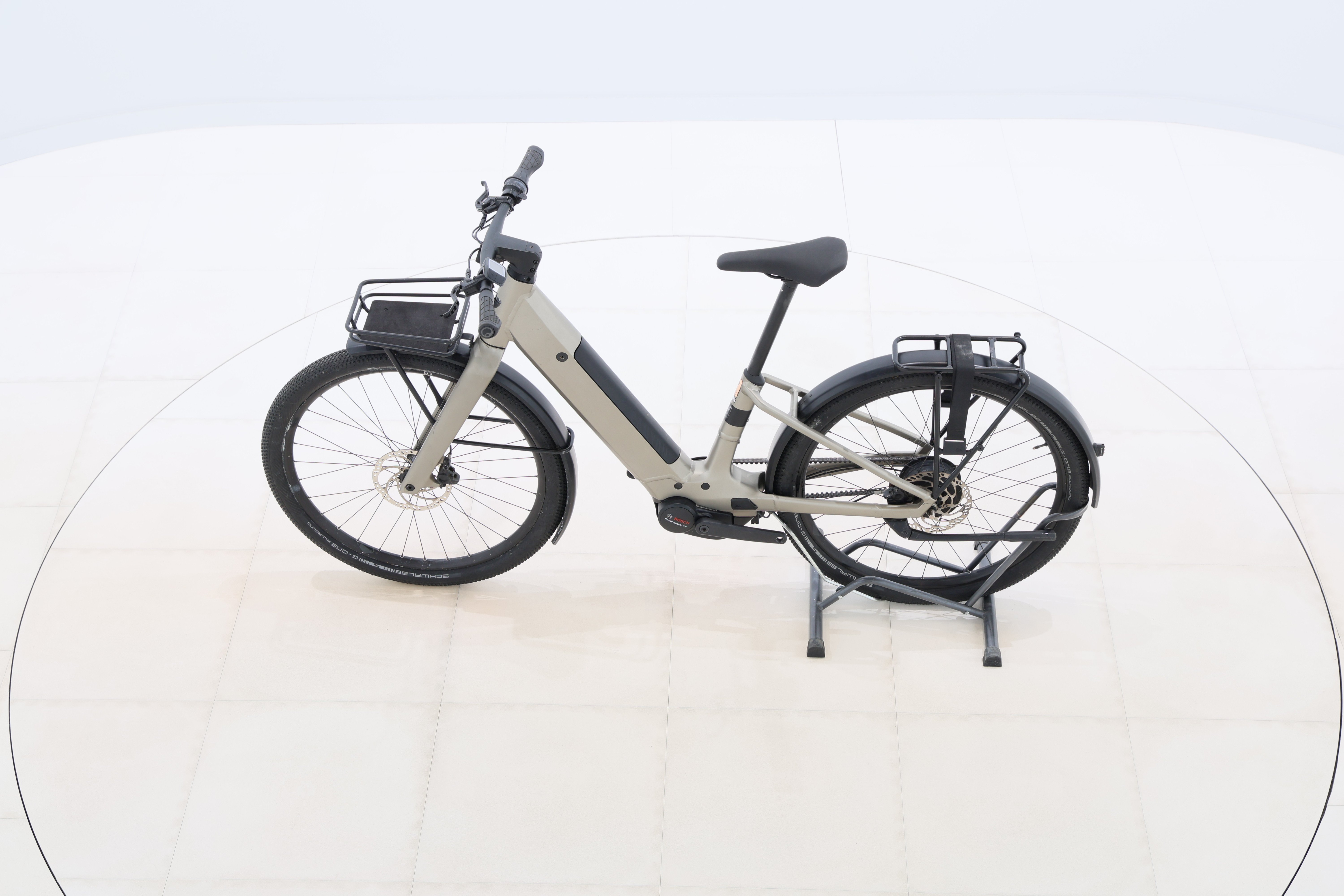 dcdc09e8-debf-4e4a-80d4-d79c63b66277