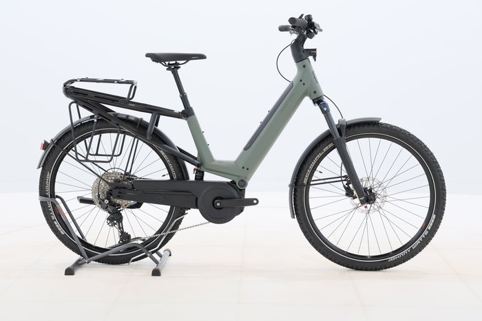 Moustache J. ALL 2023