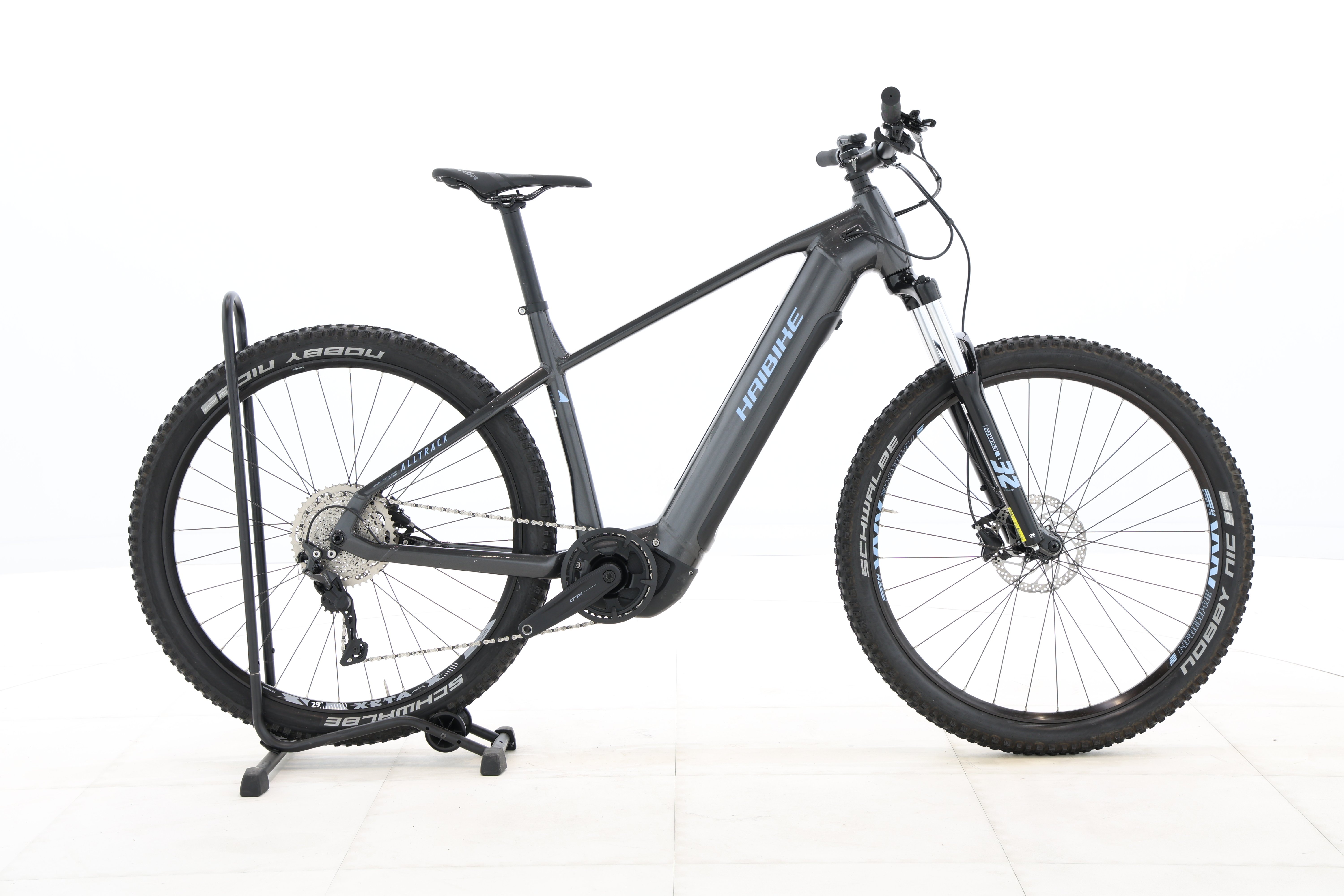 a10c5602-823c-4439-ad24-4a2d6a95710a