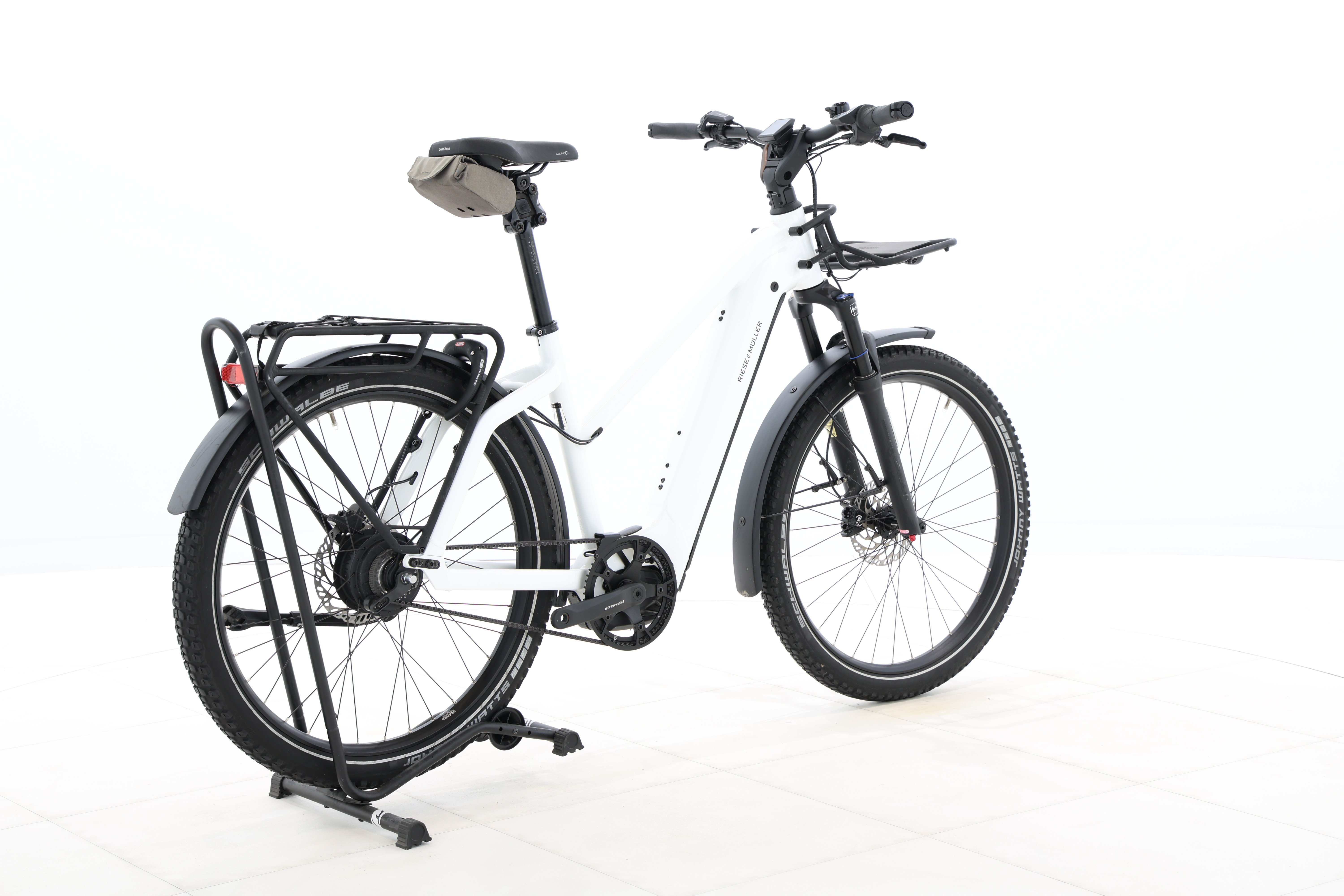 7a6692dd-35f1-42a5-87f4-3b9a479e507e