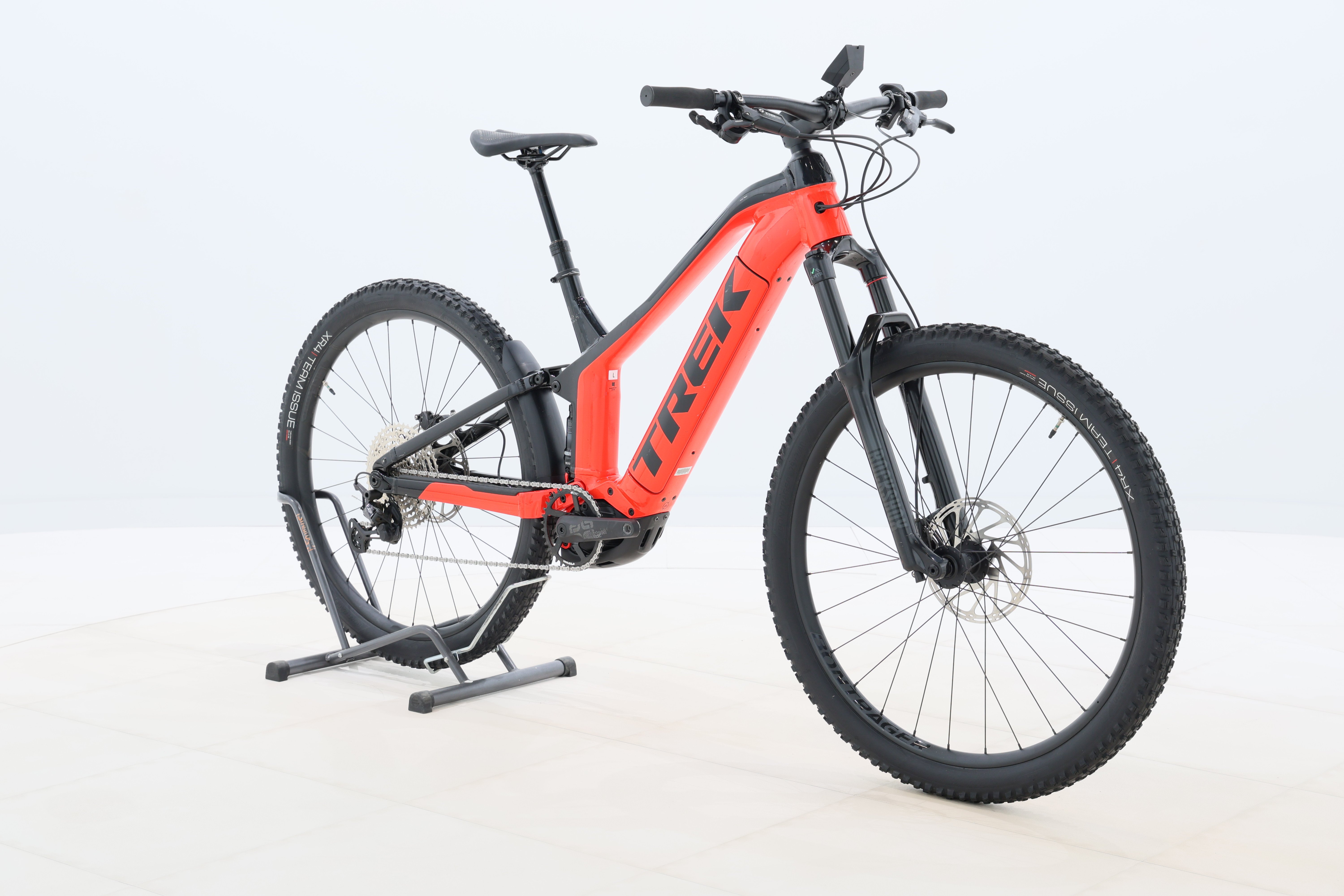 dc87d688-5832-438b-983e-c481176e8388