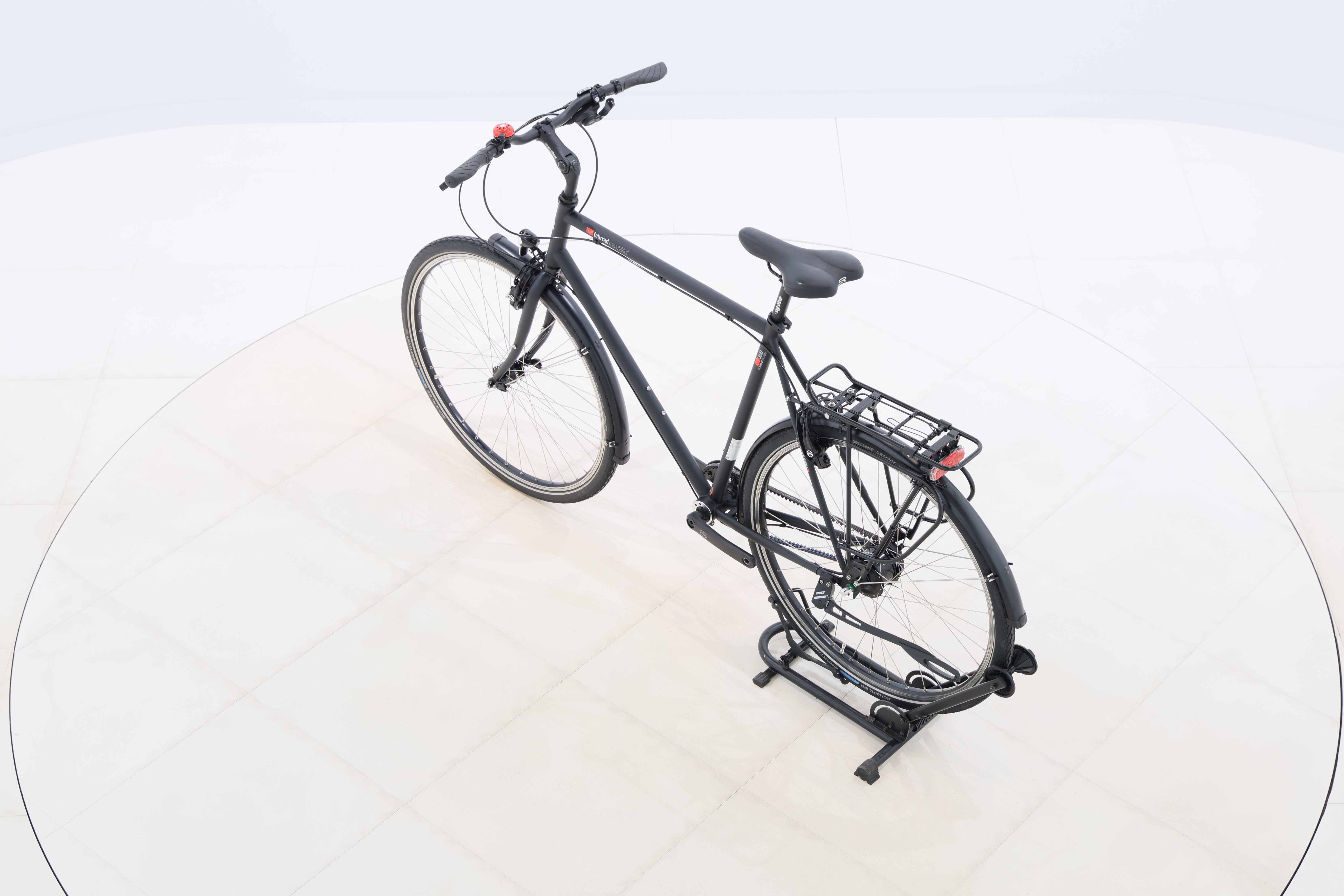 8bd4c695-0ee7-46c2-b874-4a0972a36d5b