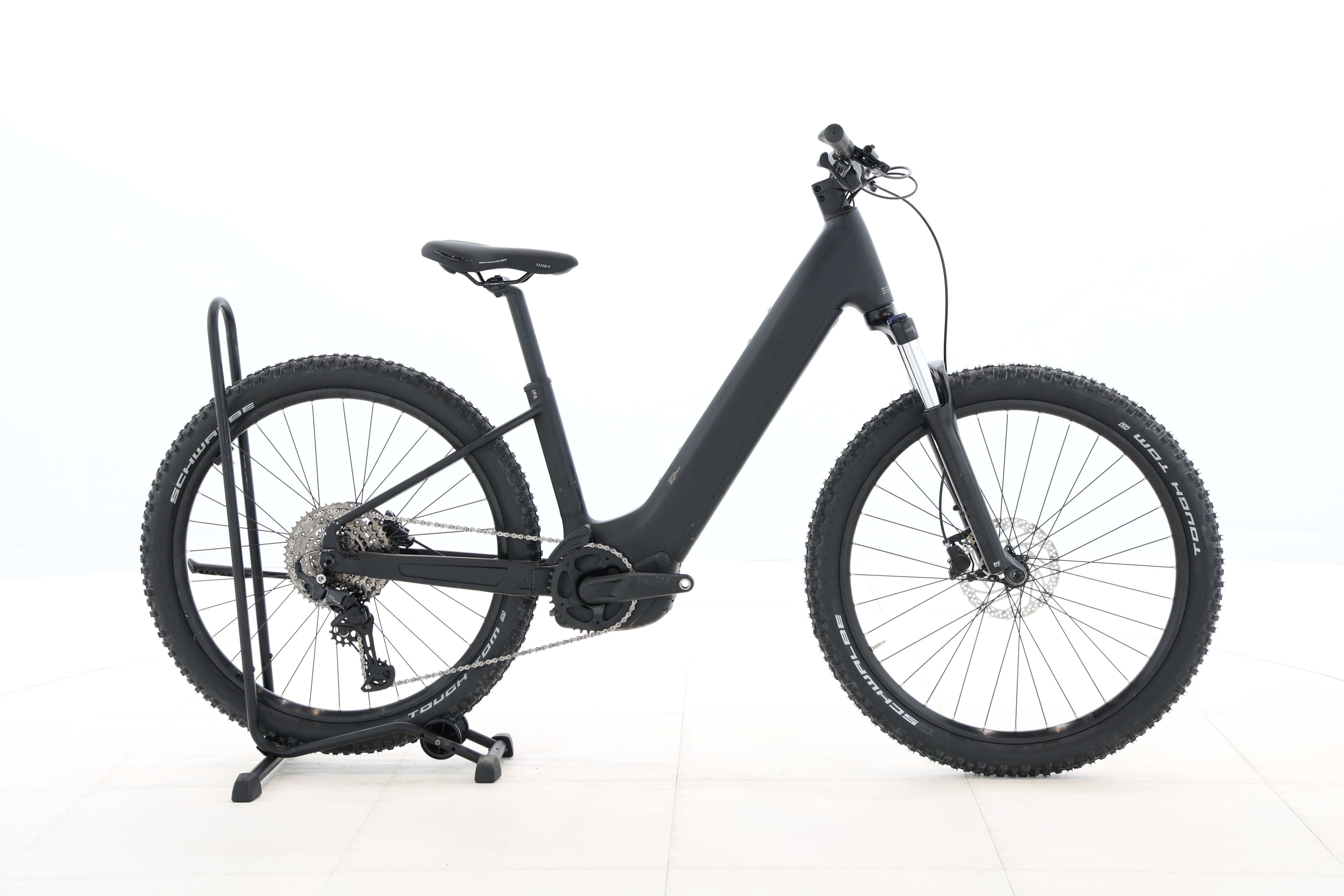 46a79b06-5c78-4946-86d6-fb58a339d3fd