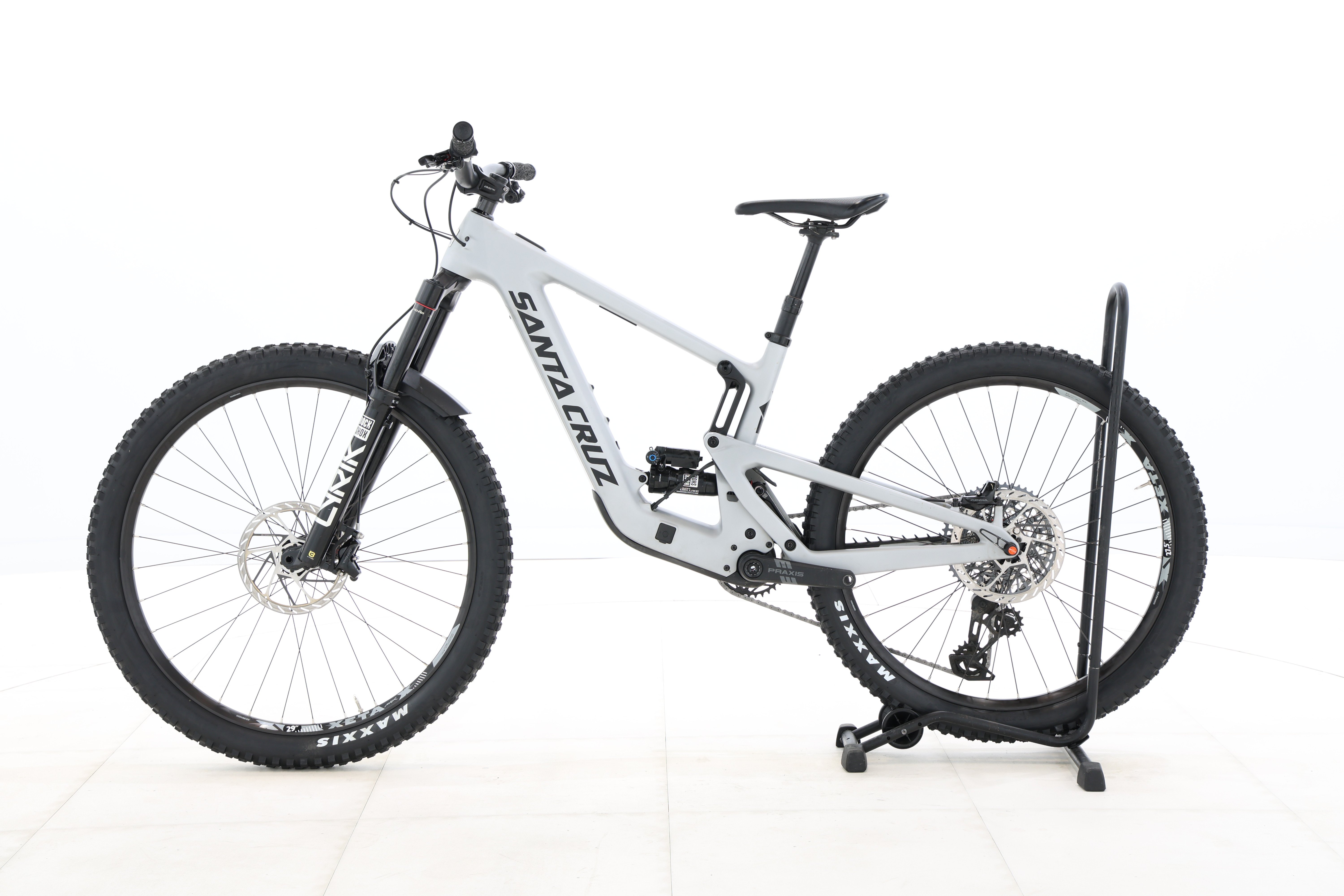 c9f06478-ad44-454e-93c9-8570514e8f56