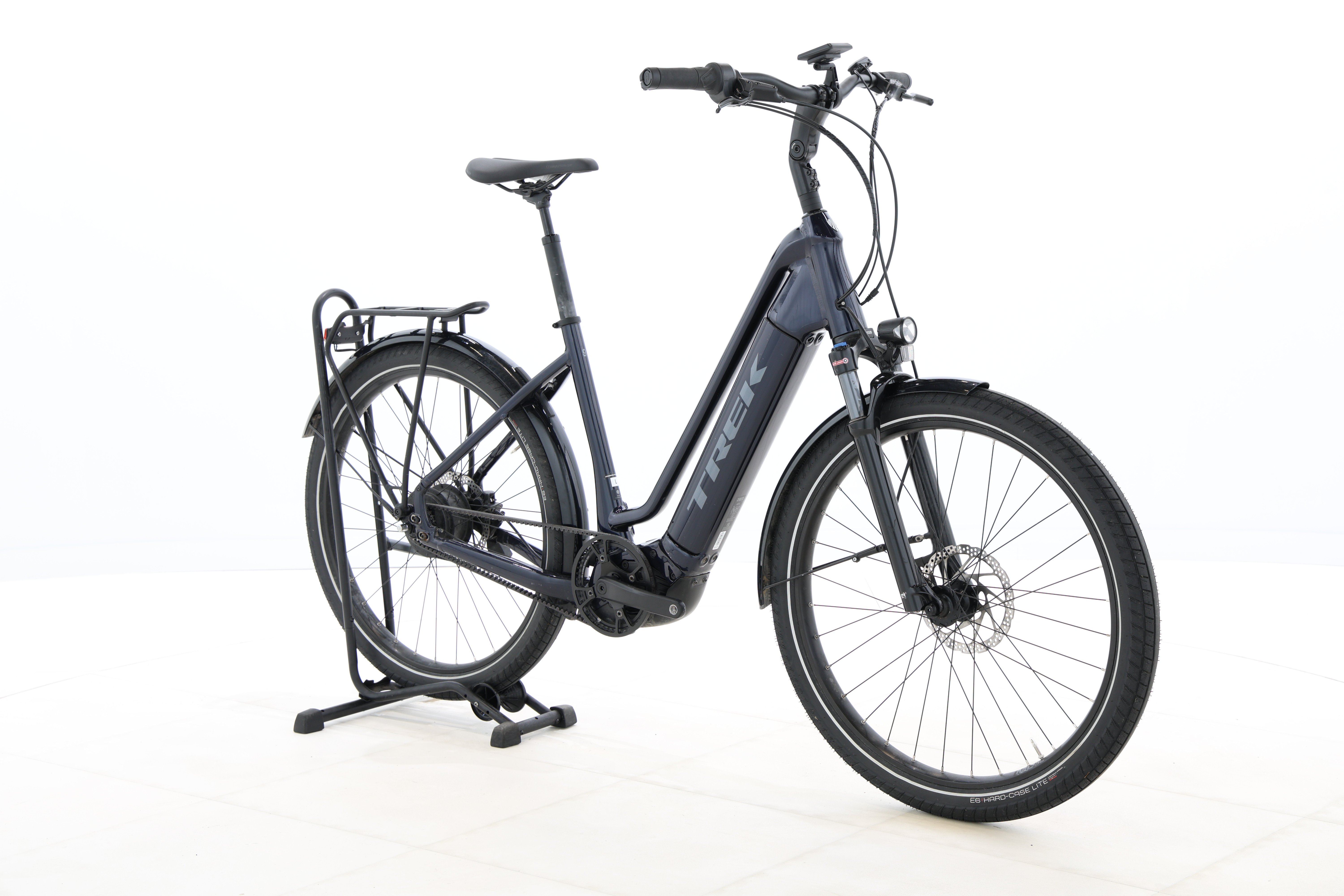 820b039d-d1e8-41a4-bbbf-005a9b689cad