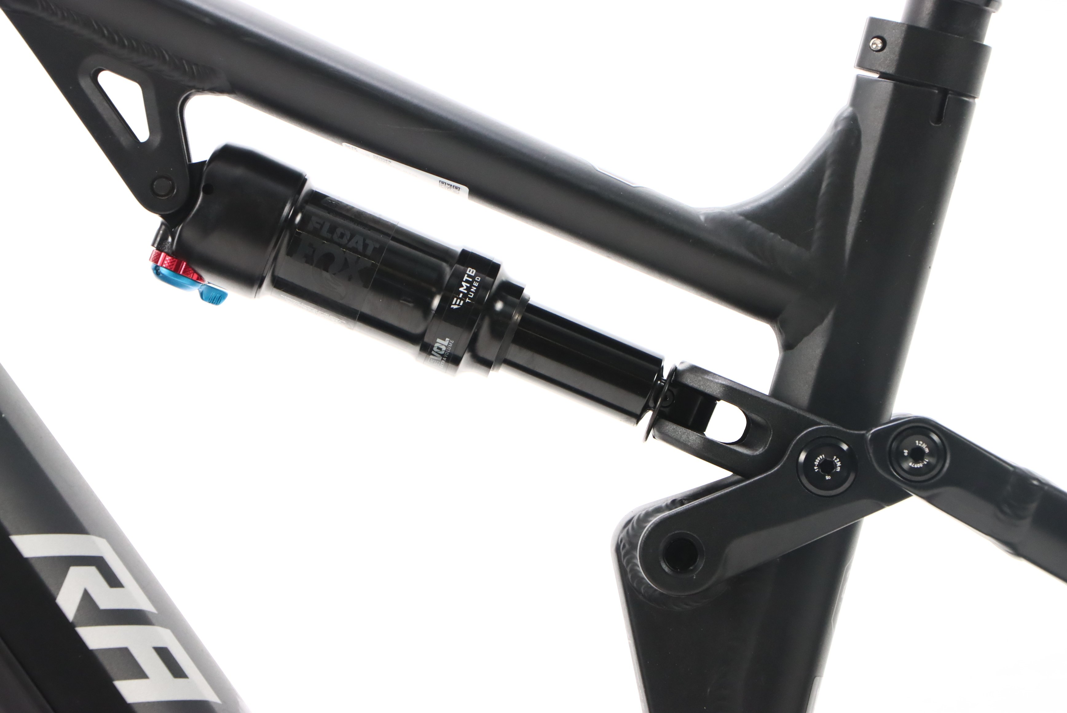 73b26176-29e2-462e-82b9-e64c93560a2f