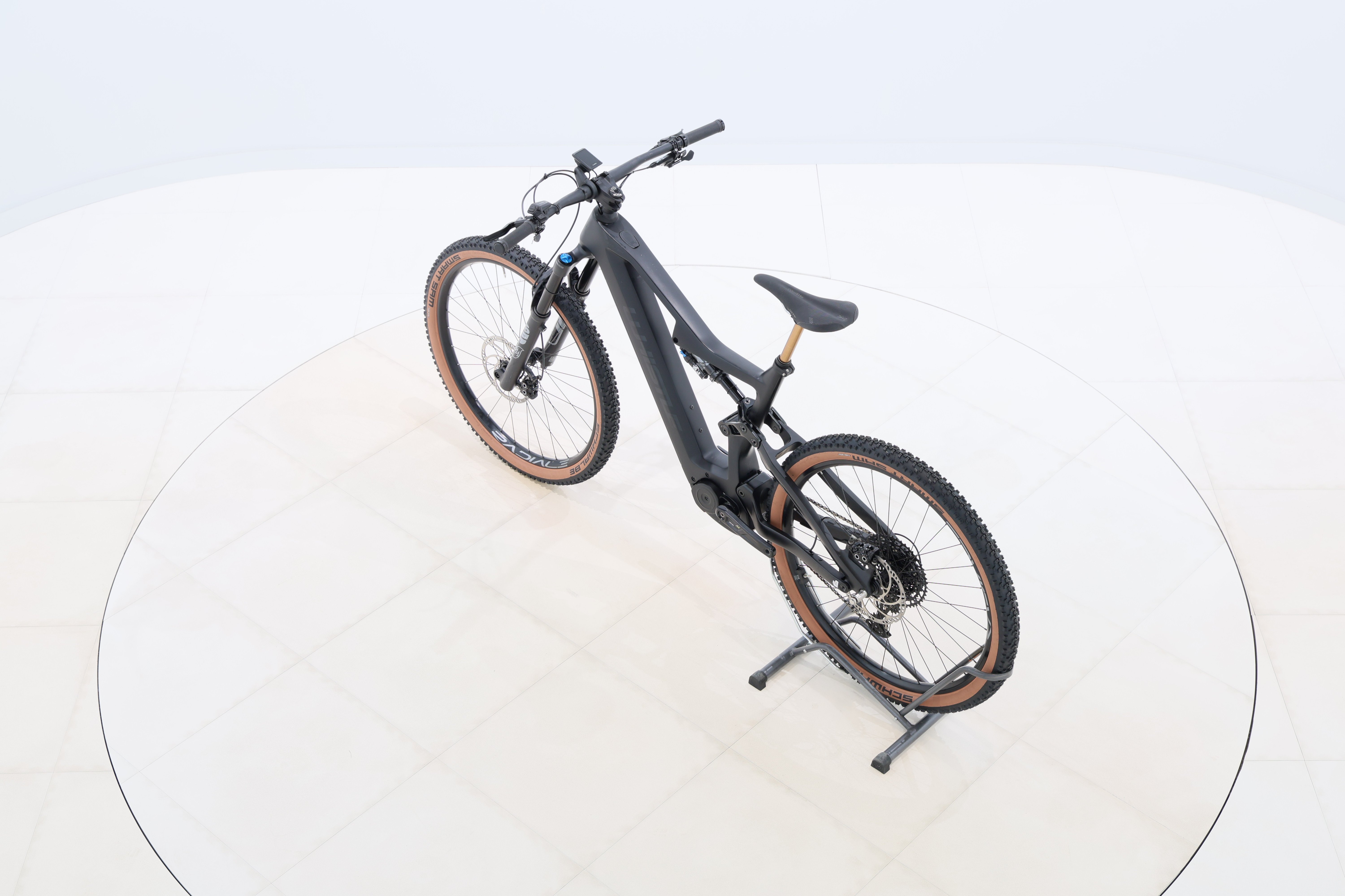 b1888fa5-d0bb-4a14-8195-740f837cda52