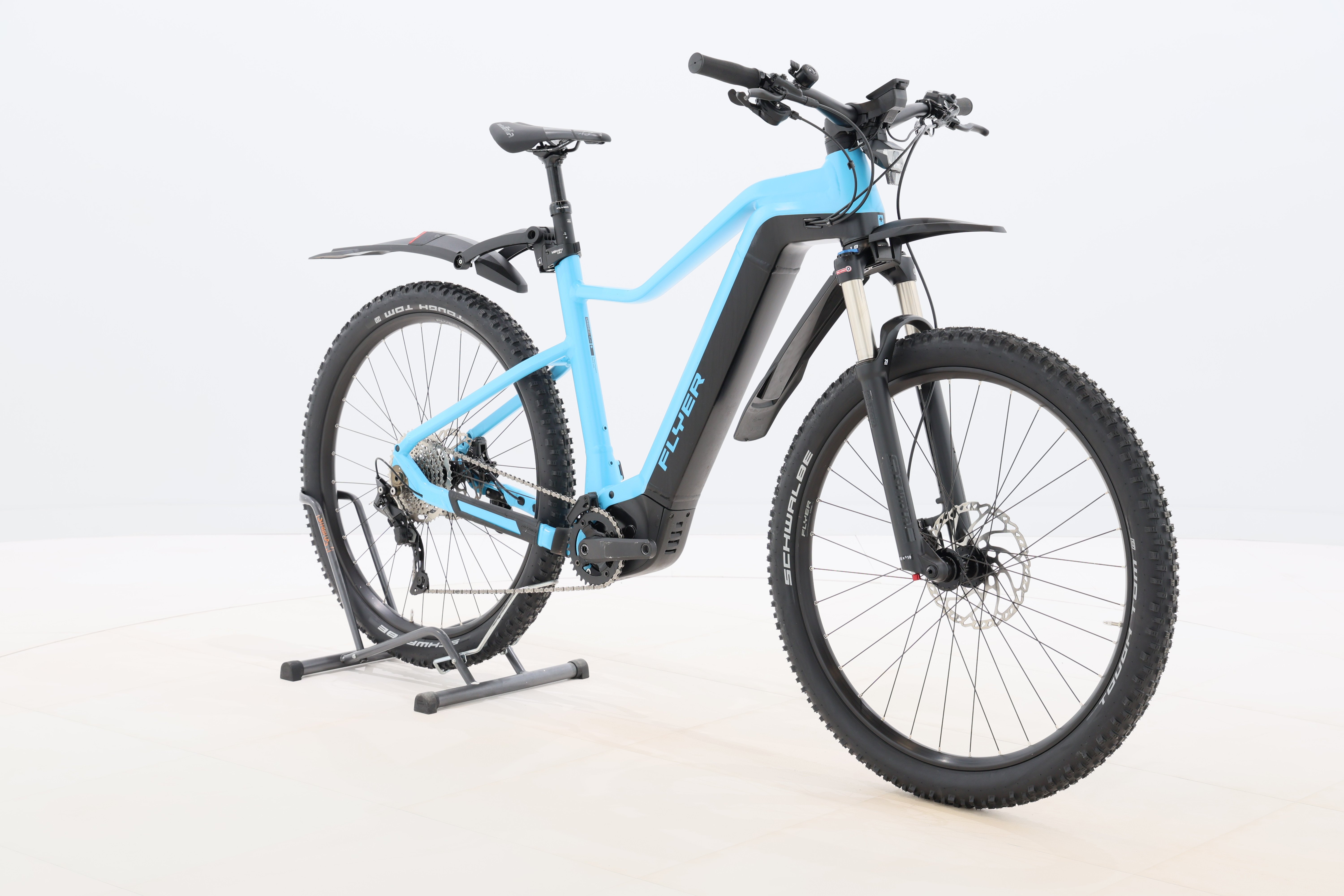 13dec2ec-0735-44e8-bd76-56351ded32bc