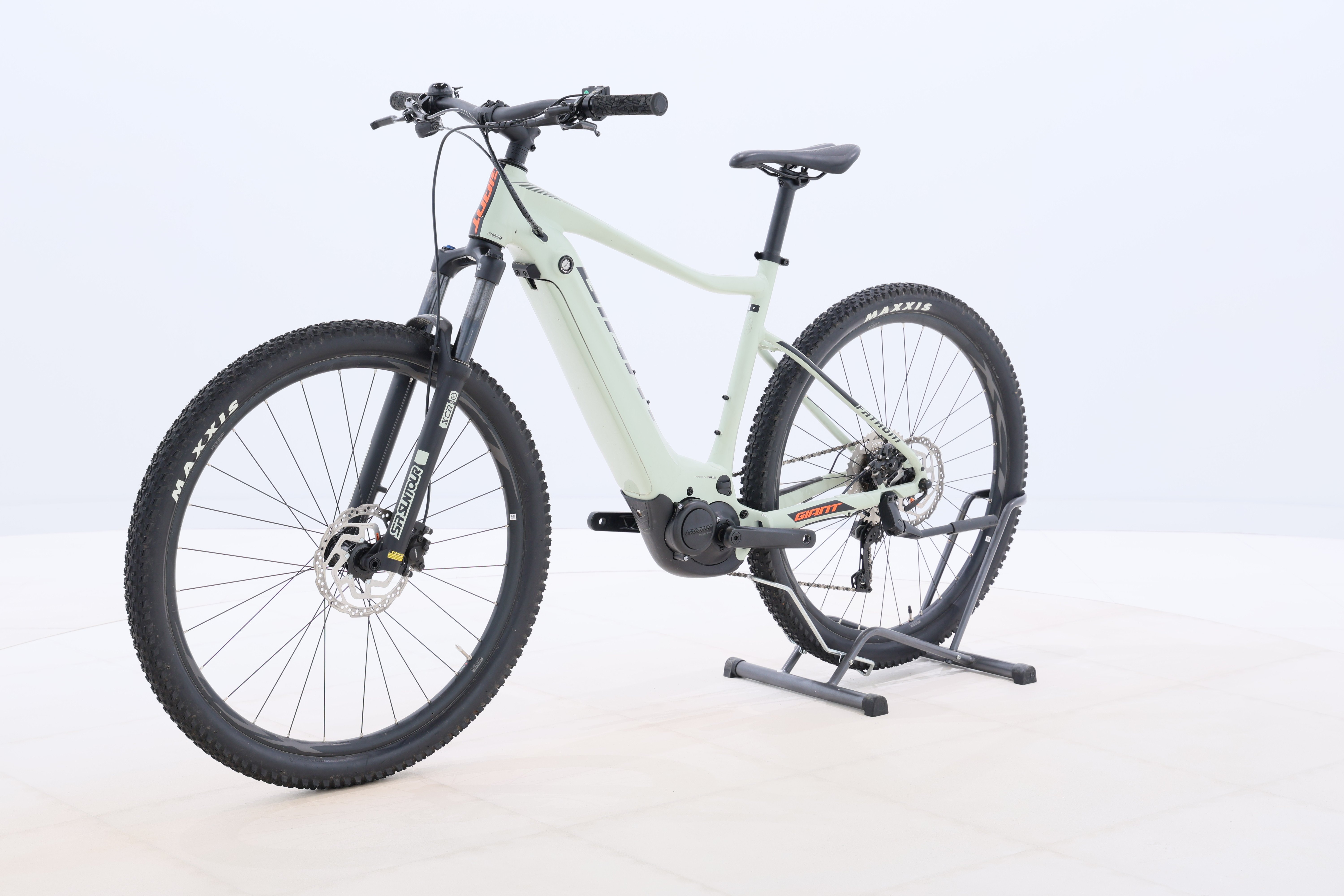 f4e1a2d1-f082-4e63-8781-dadbda0d61cd