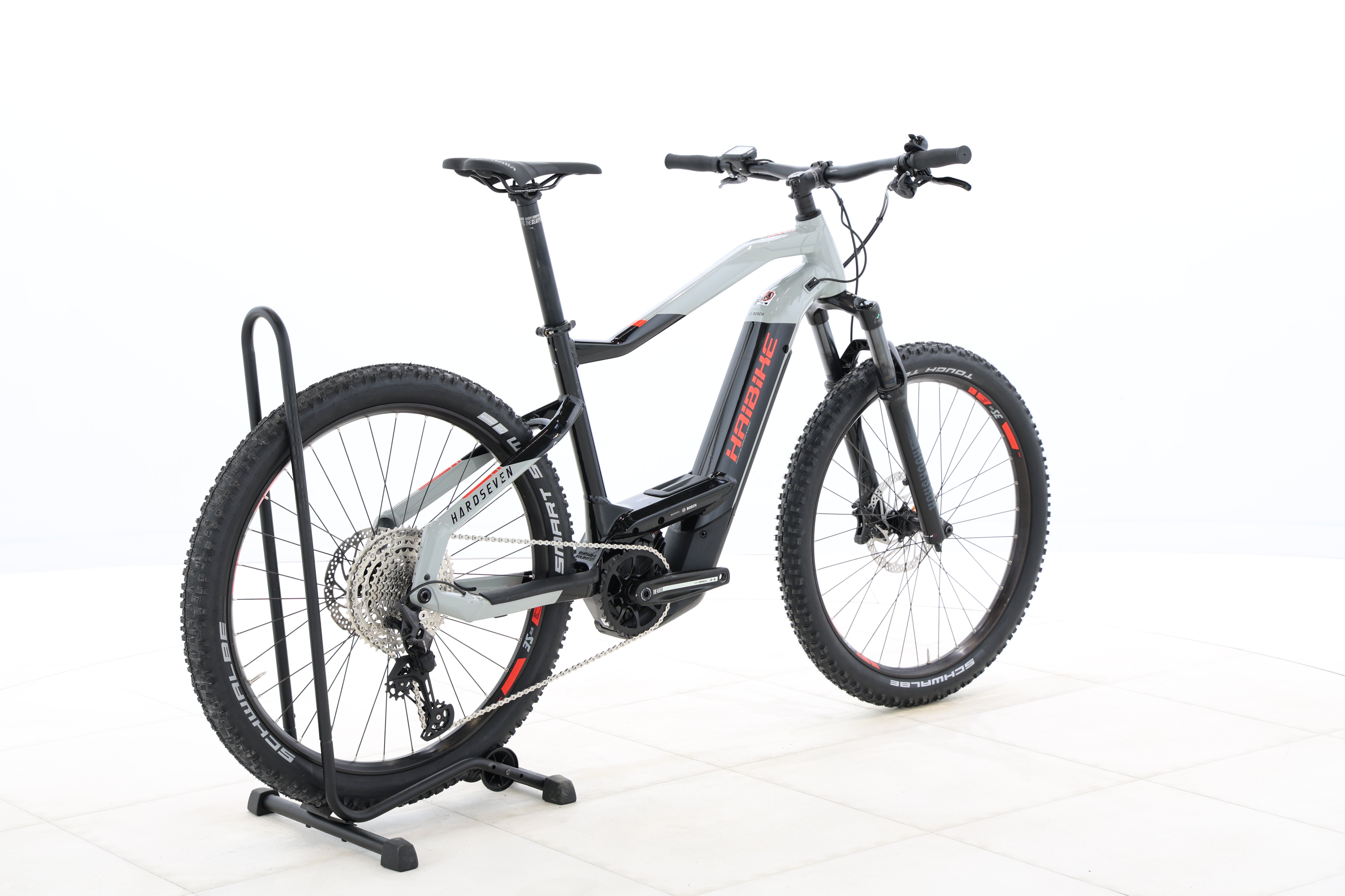 0c9b71d3-b2f9-4a46-a8dc-cfb8c8f5f98f