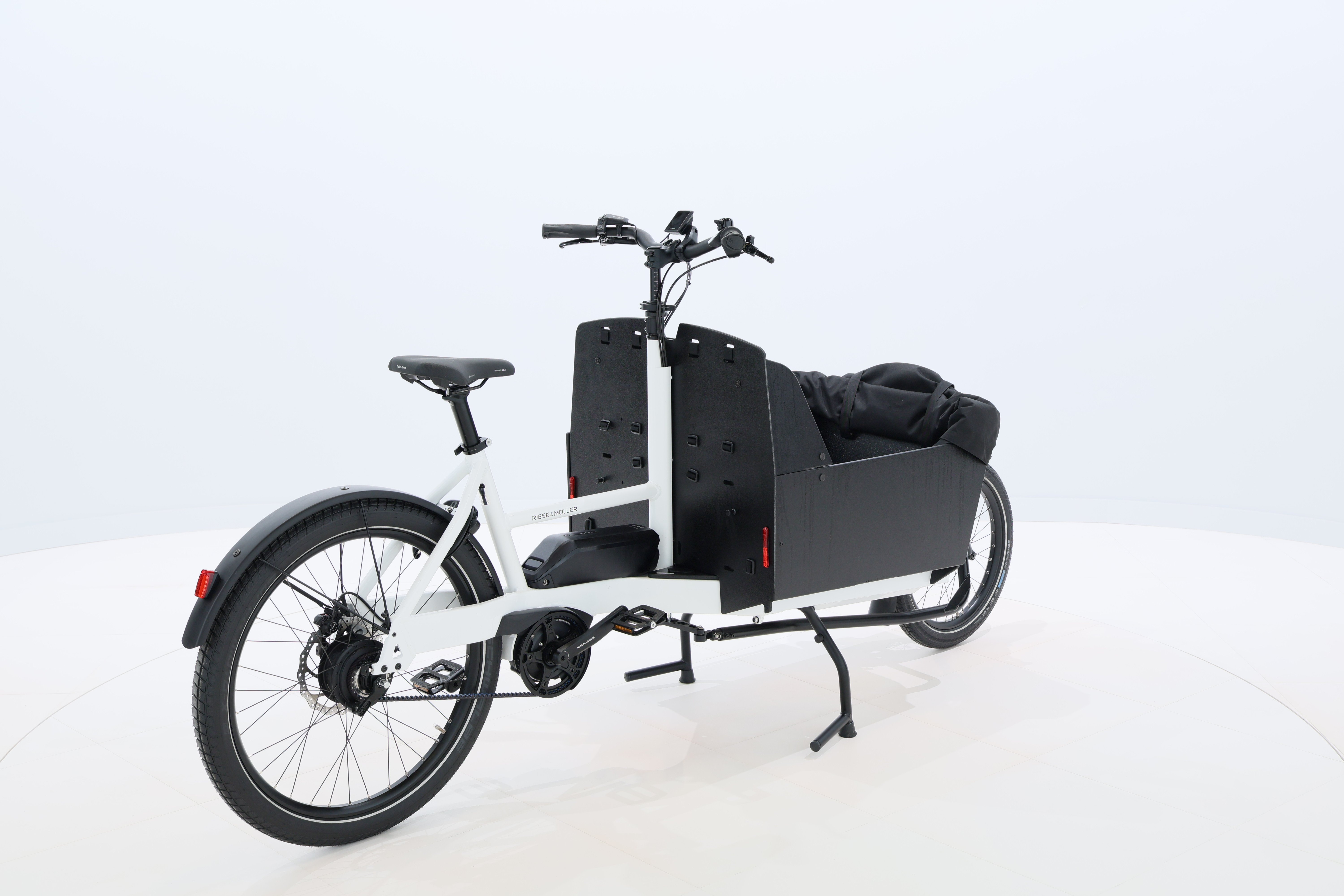 8b9dfc6d-cf2d-42eb-8e0a-d976f6ea9da4