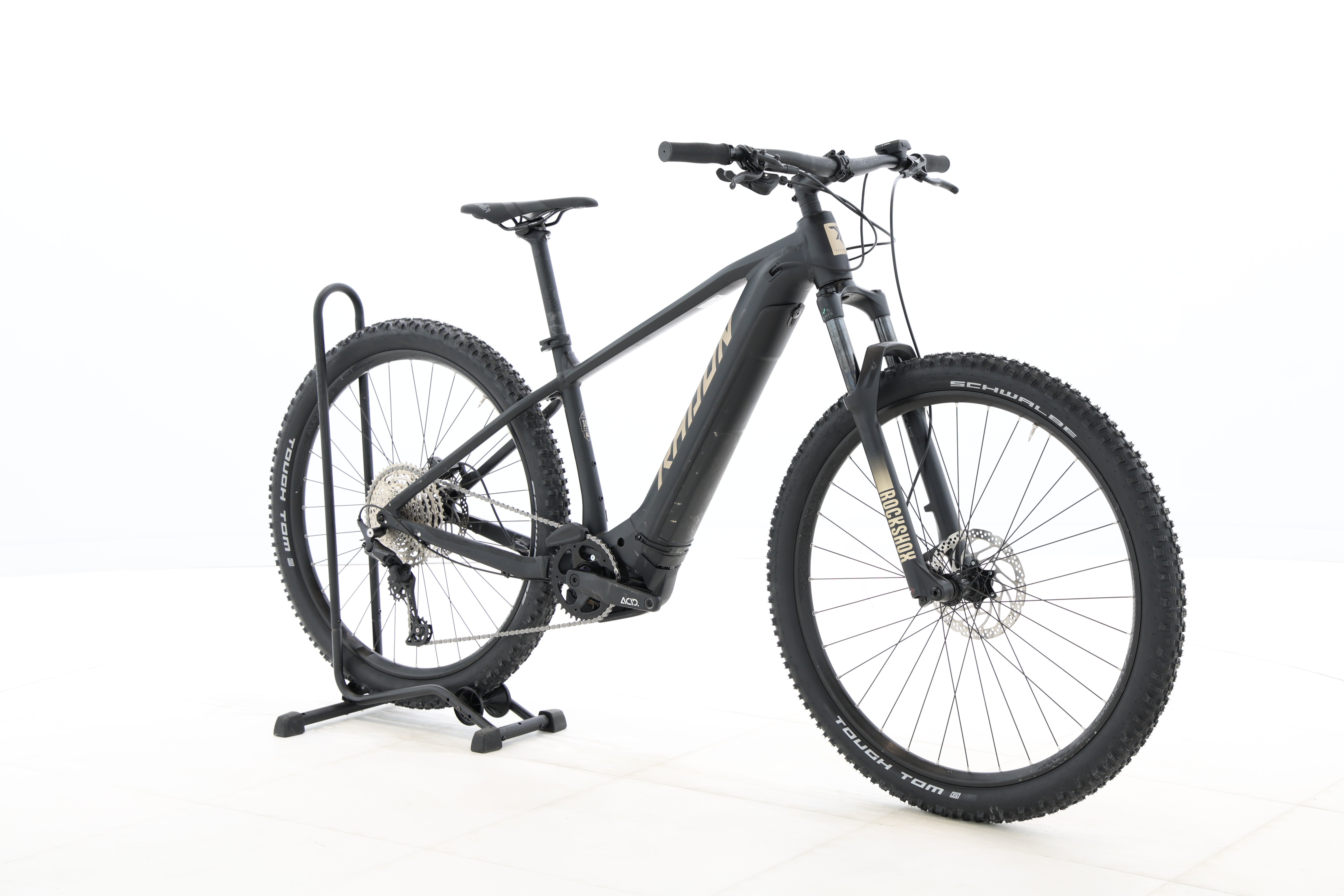 1600b6b2-423d-4e85-8c35-e826607a4382