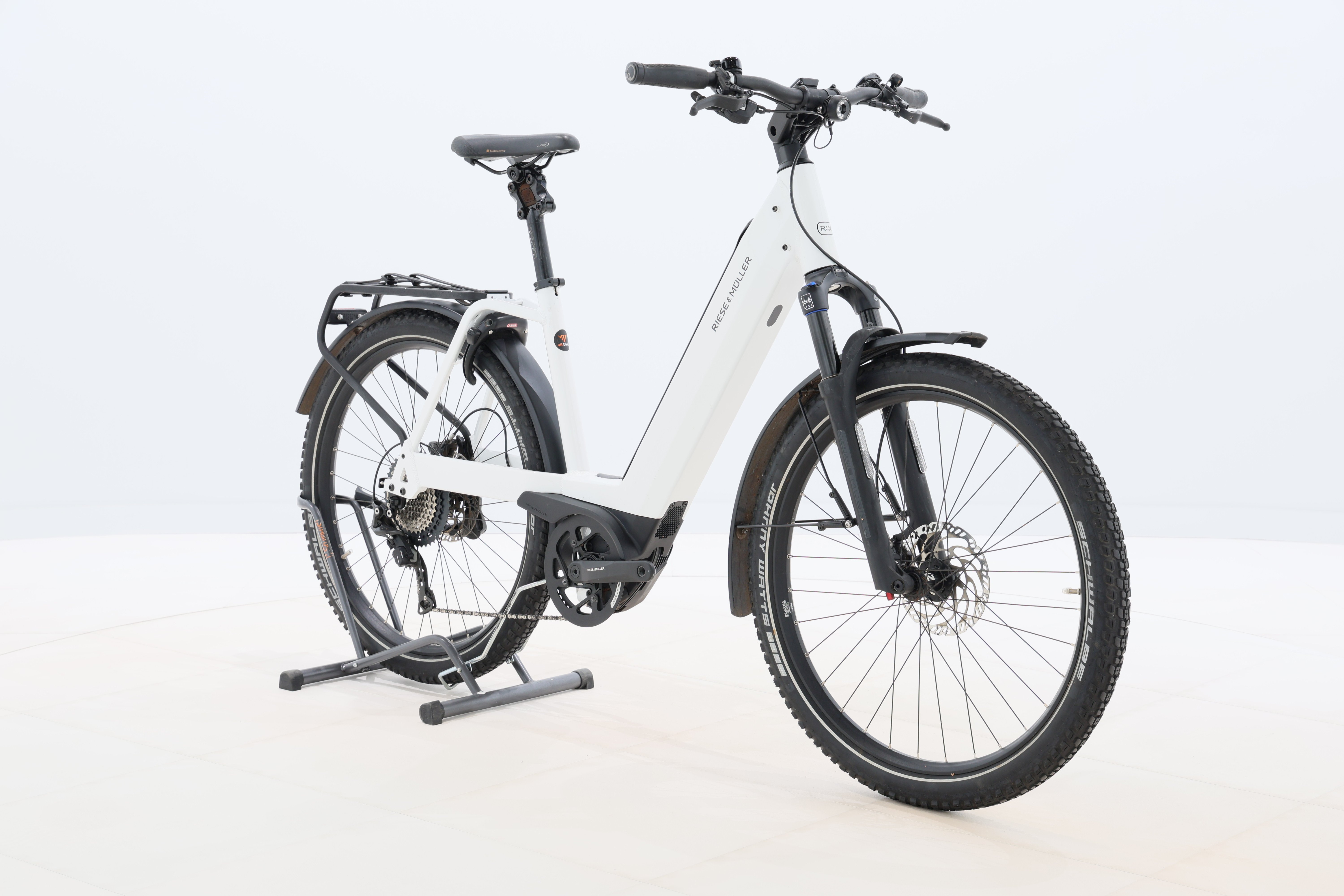 d69714e1-9b0a-4144-a1cf-59ffe7f96a0b