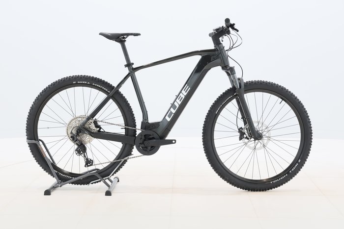 Cube REACTION HYBRID RACE 625 2022