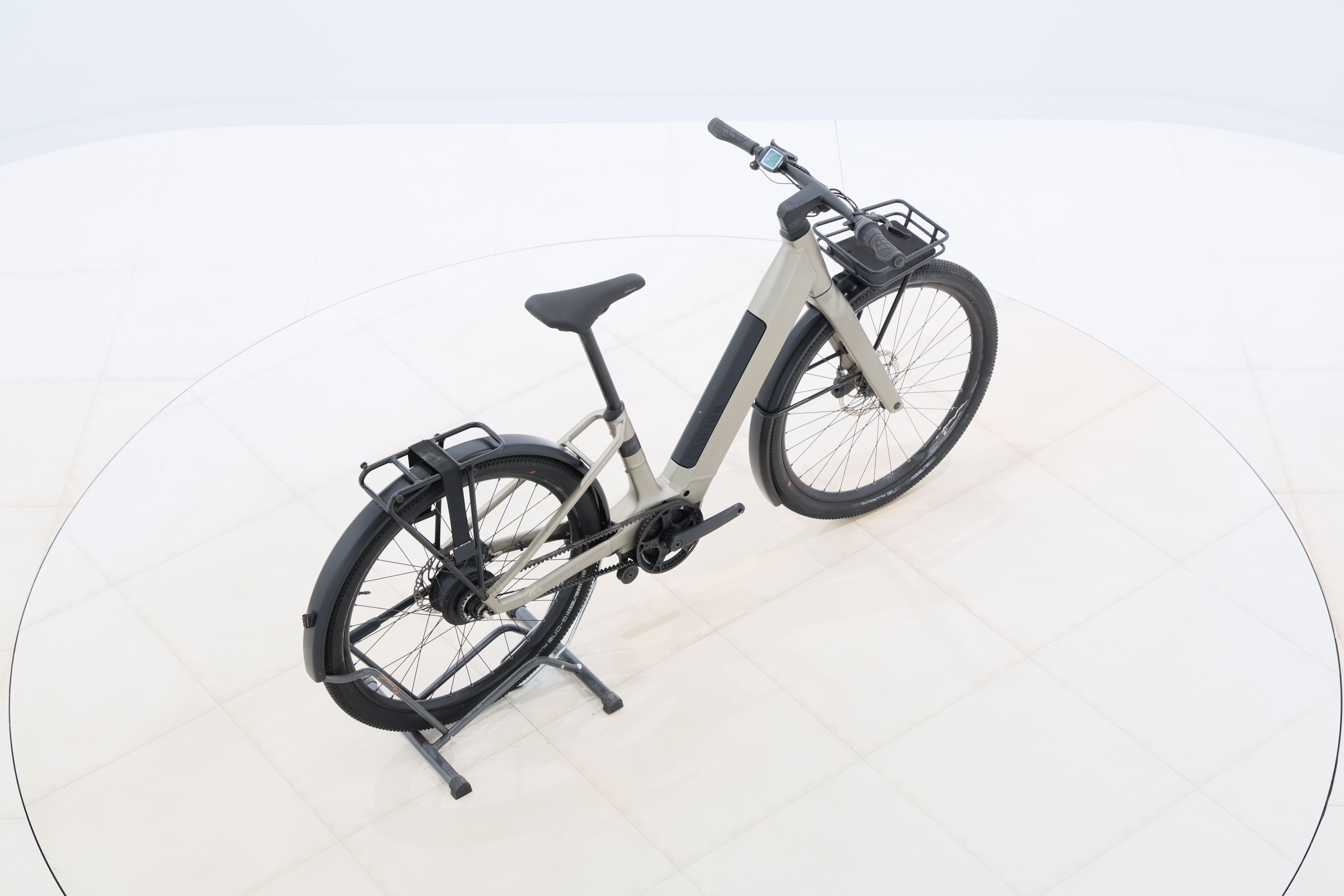 dcdc09e8-debf-4e4a-80d4-d79c63b66277