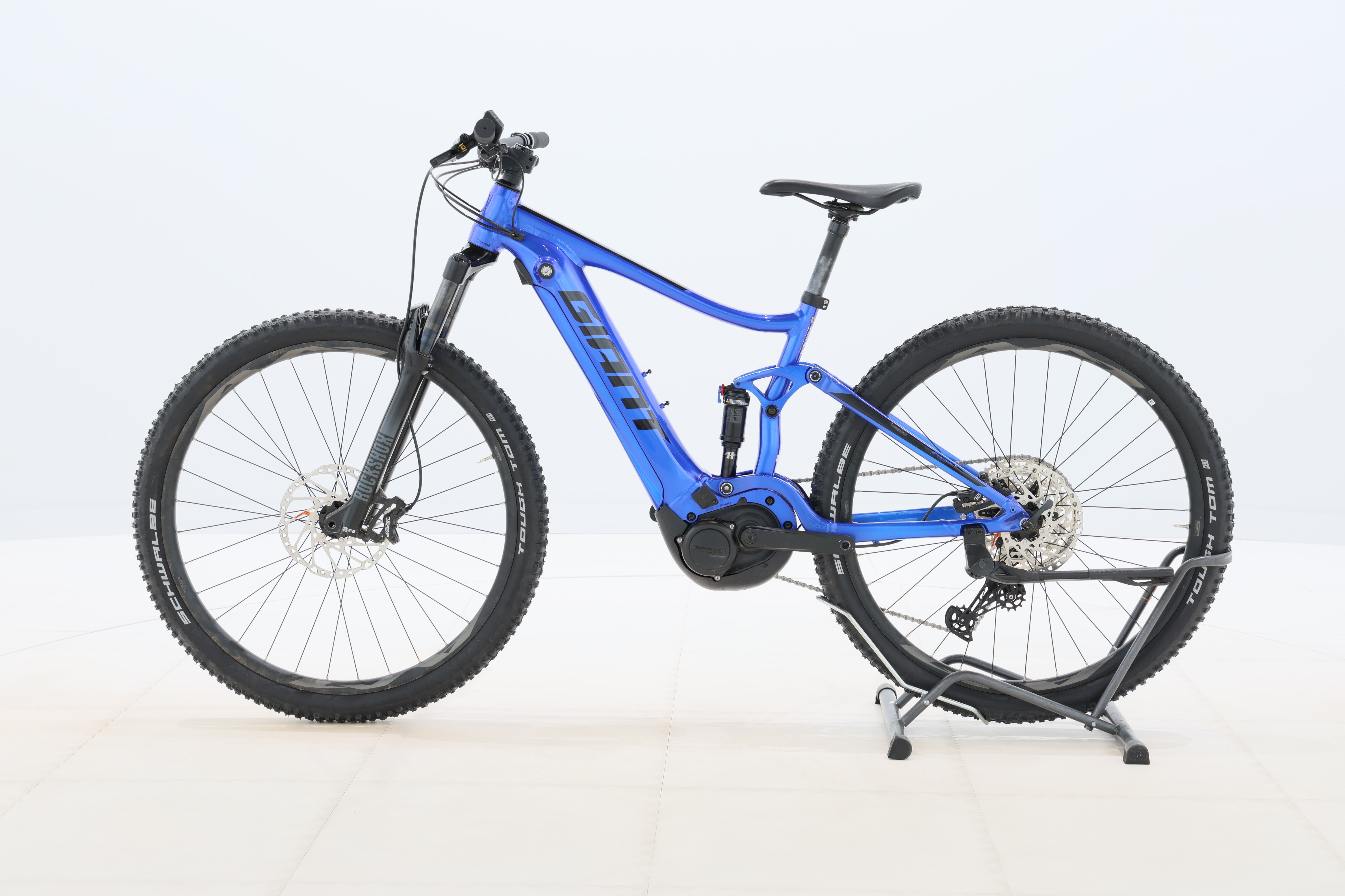 ef8cb6a0-3b32-4514-830d-e54bc514c323