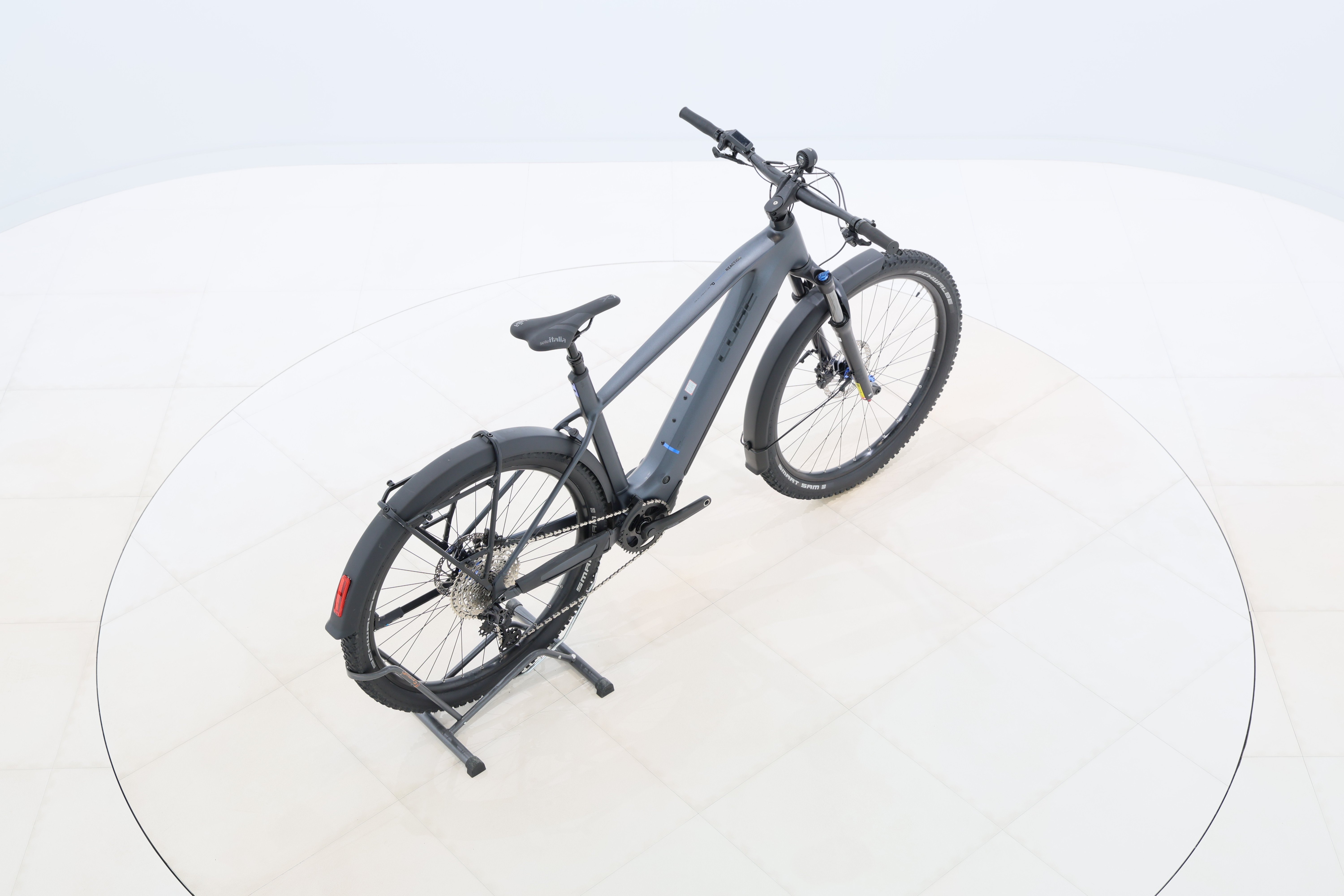 0b111eb6-6ca5-491e-ac93-26e290bab0ba