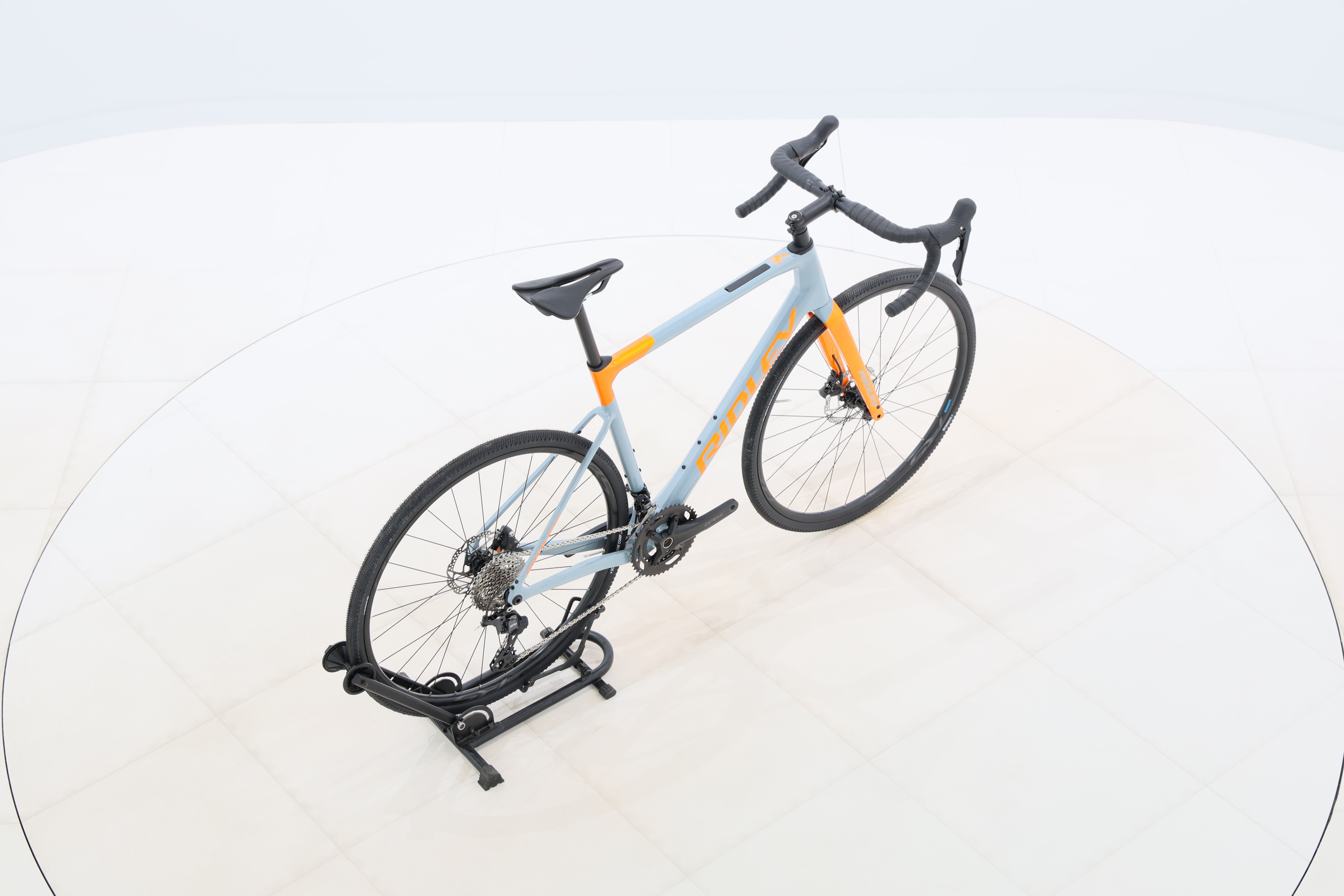 c37038b8-91f5-4618-839e-0daf6a39c7f1