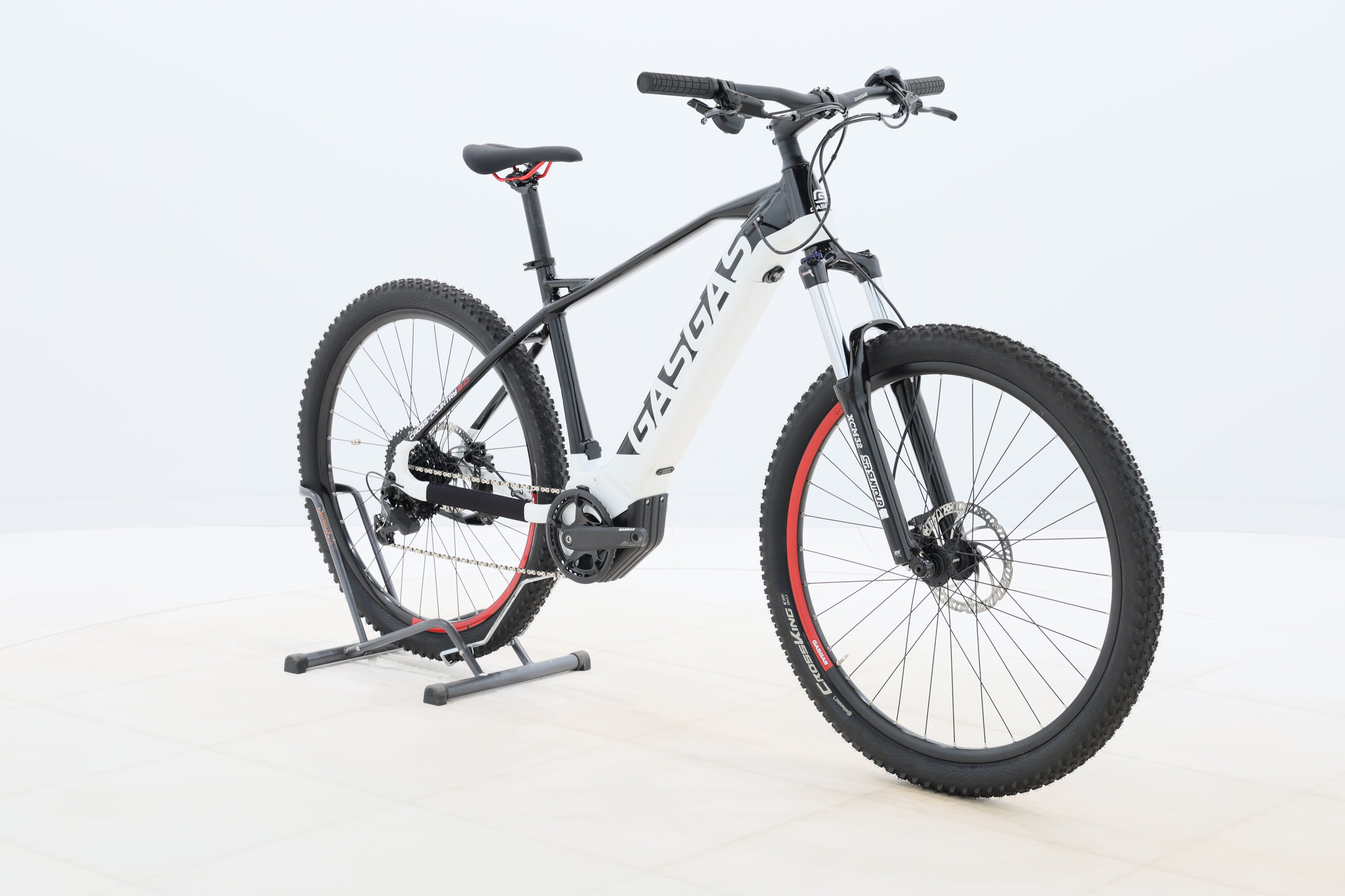 57866557-d9b6-4e2a-82c3-04ded9095e9e