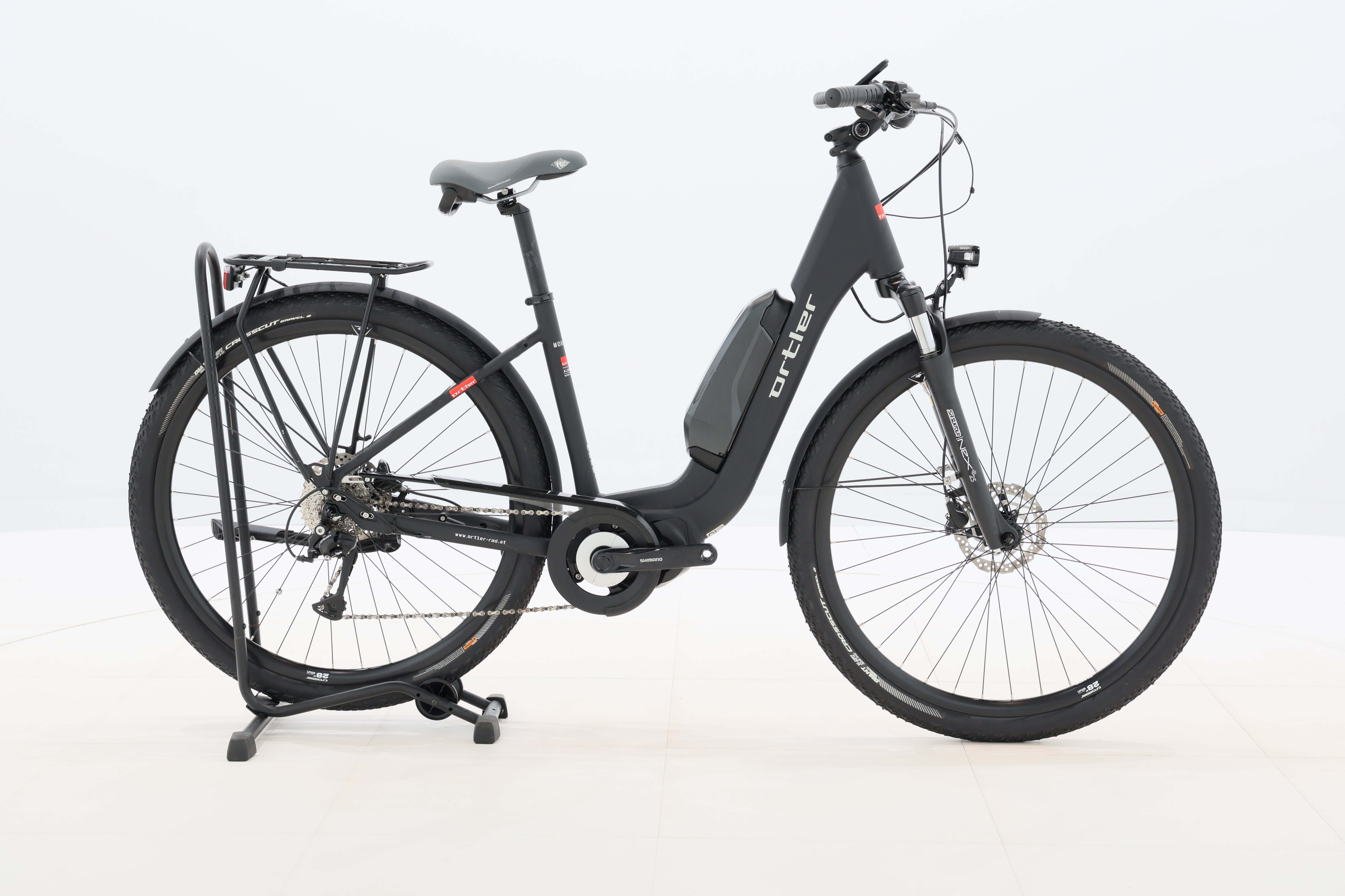 f1a9686d-09e9-40ab-9d61-1316dcfb151b