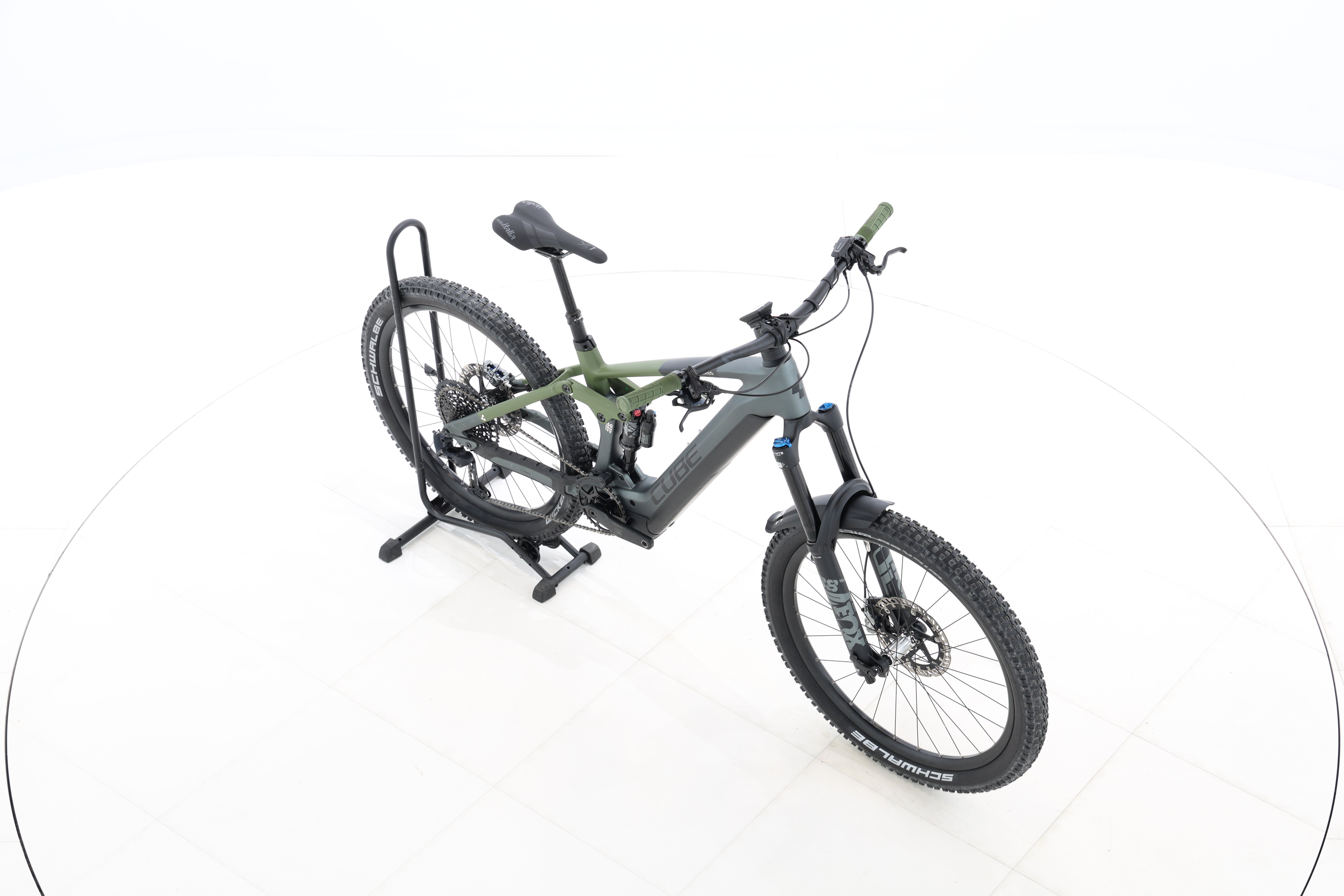 016e2922-c8cc-4aac-888d-616643f7c93b