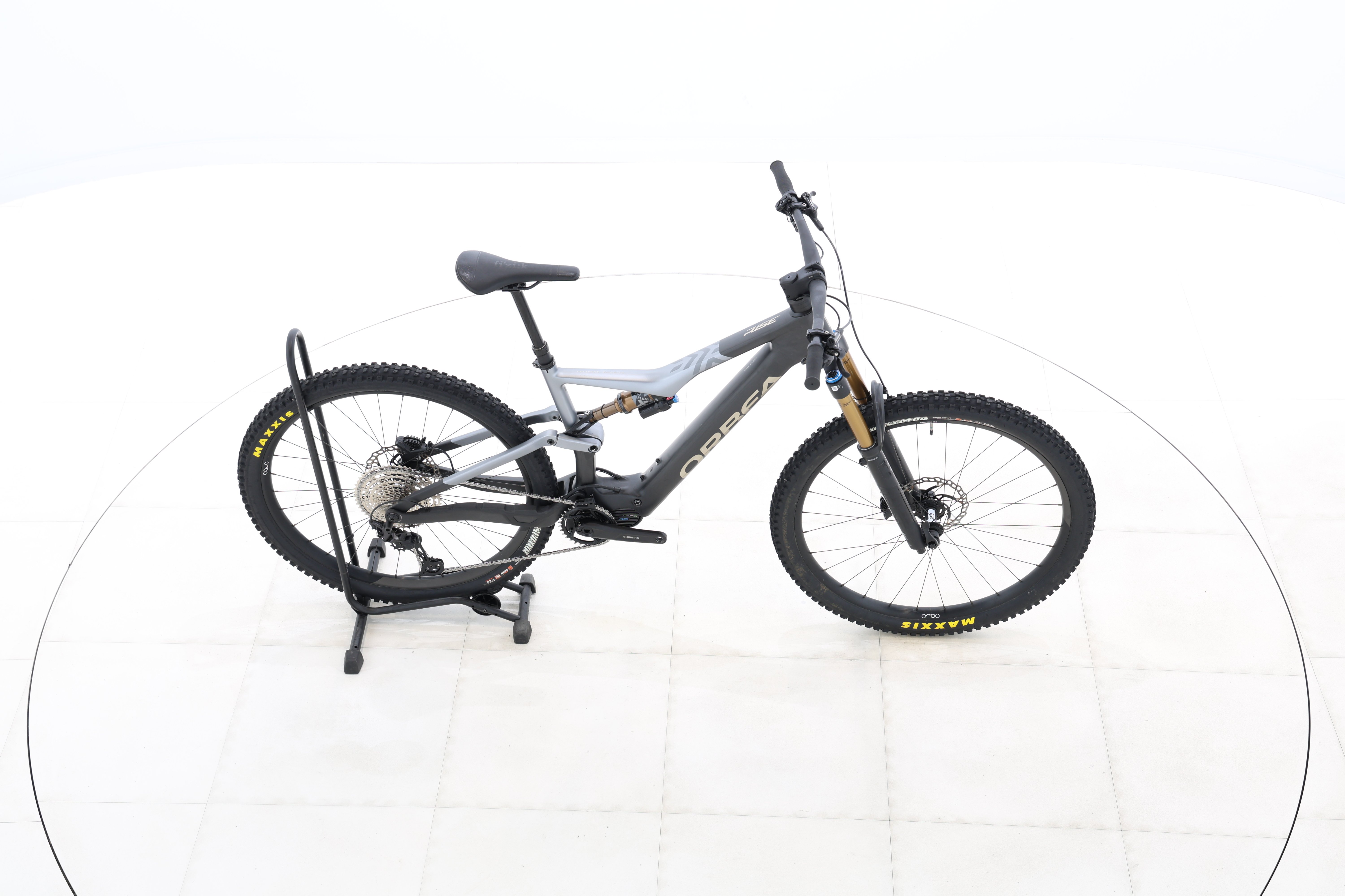 a7e2c649-1f3d-48b3-8a1f-921141ee0e4c