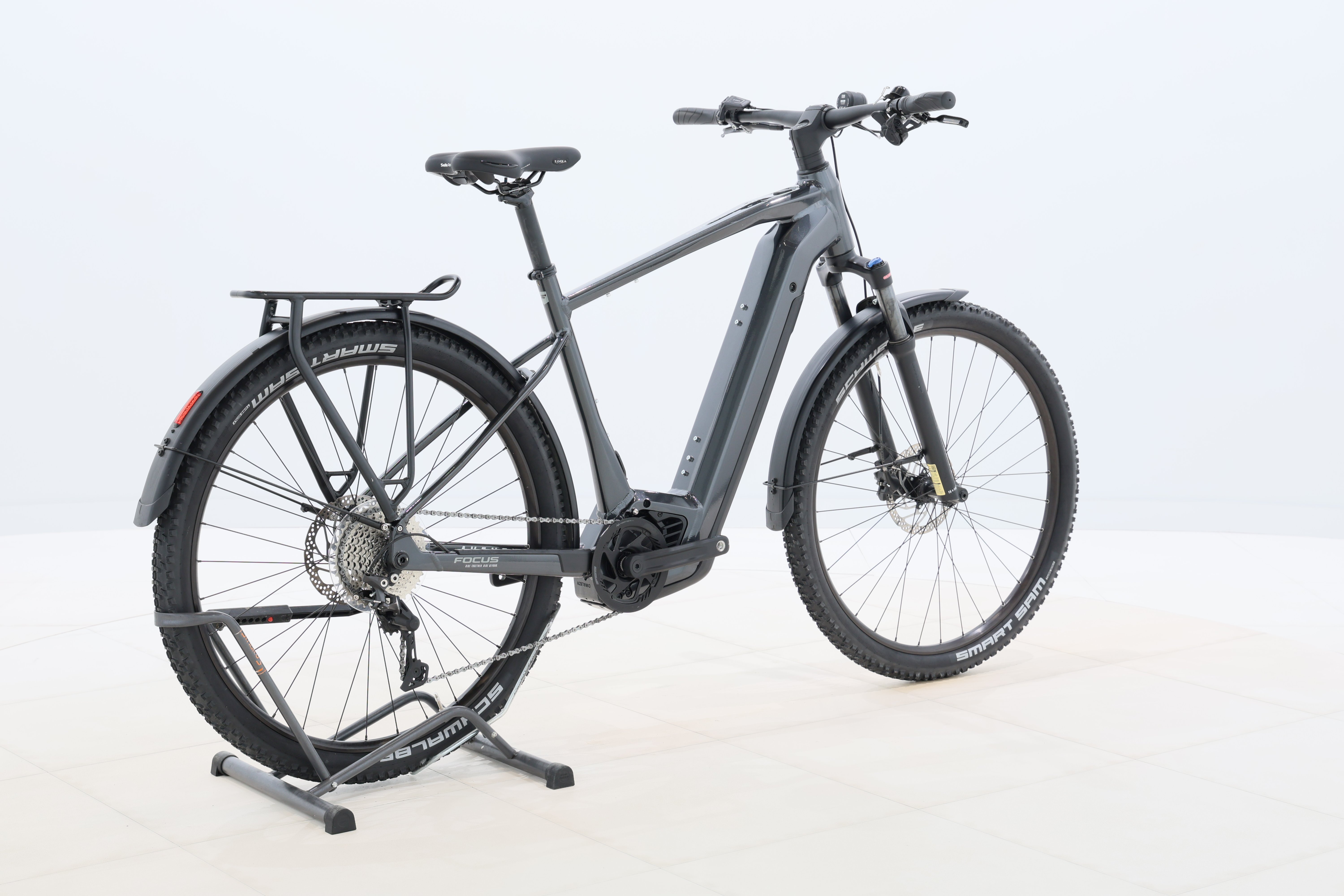 21c083b8-81cb-41bc-adad-7504934cd179