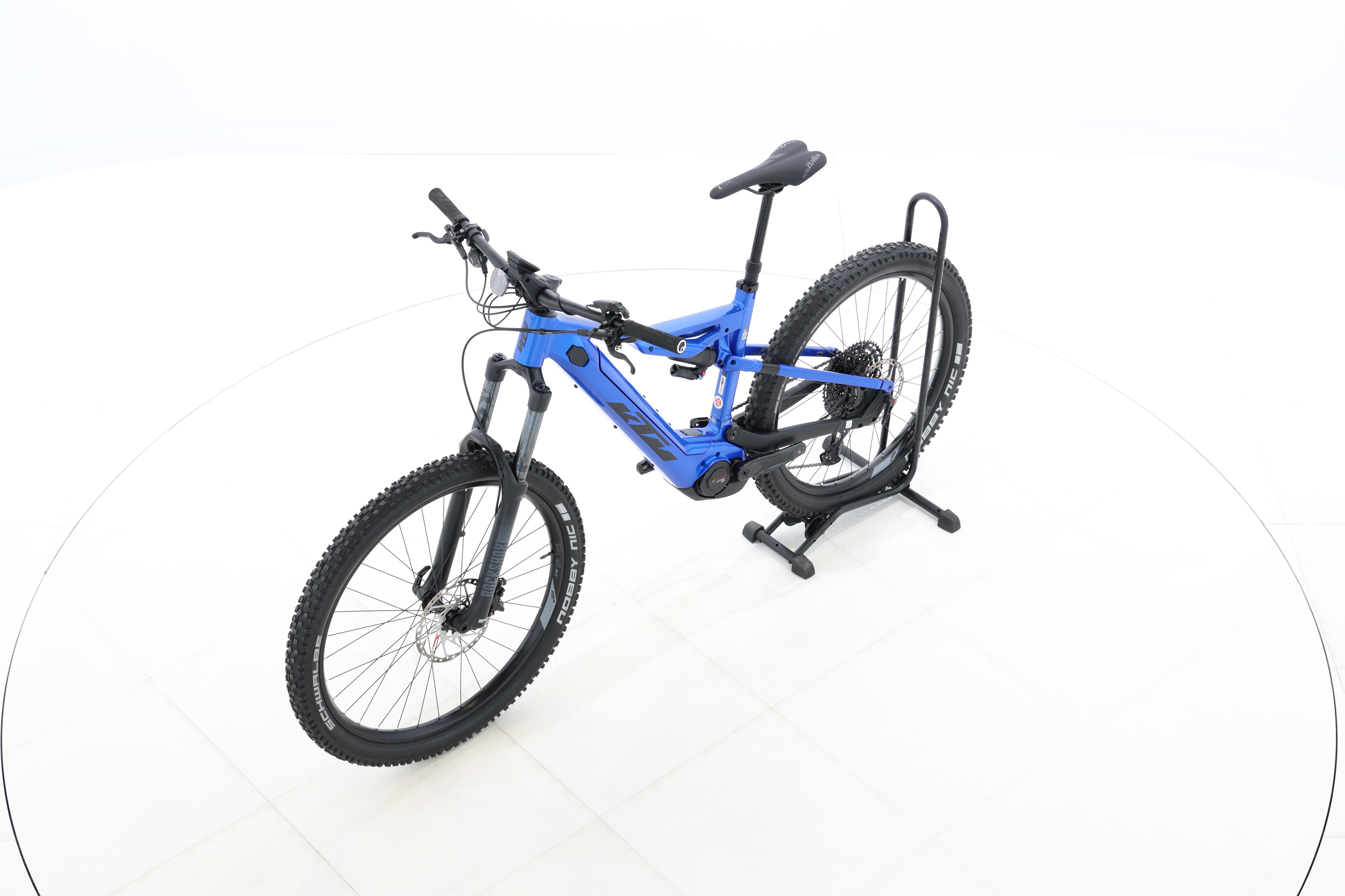 b053546d-3593-41c1-8867-7421c5f71513