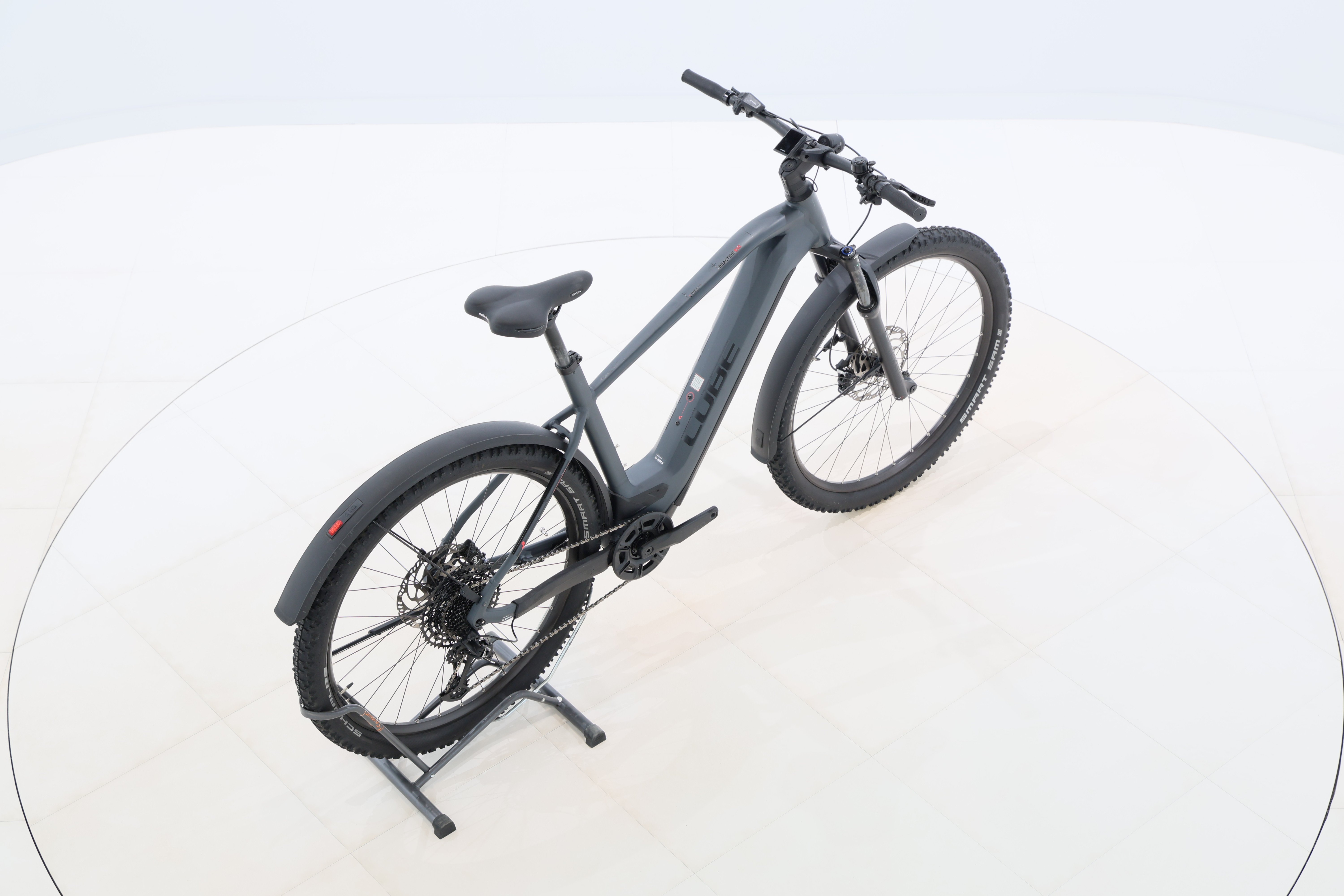 8ee9d393-3c87-48ab-8cf8-99d03de3899a