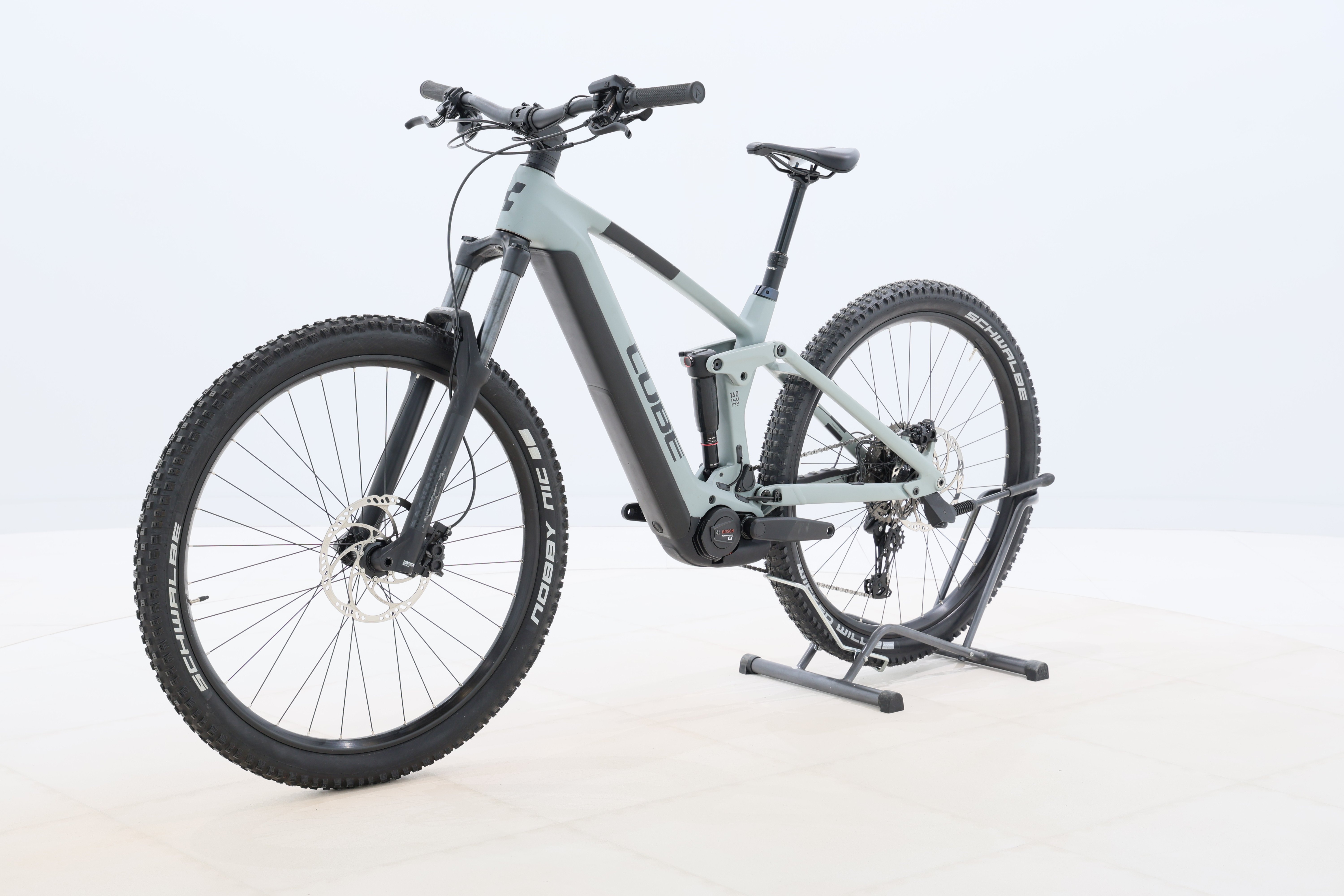 8115b129-f972-4be3-b48a-1b3480e4258a